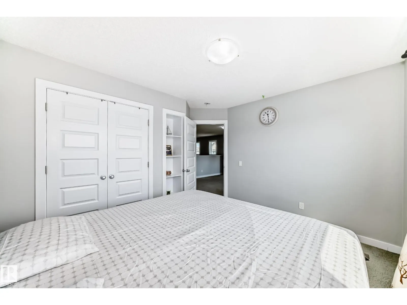 1452 30 ST NW