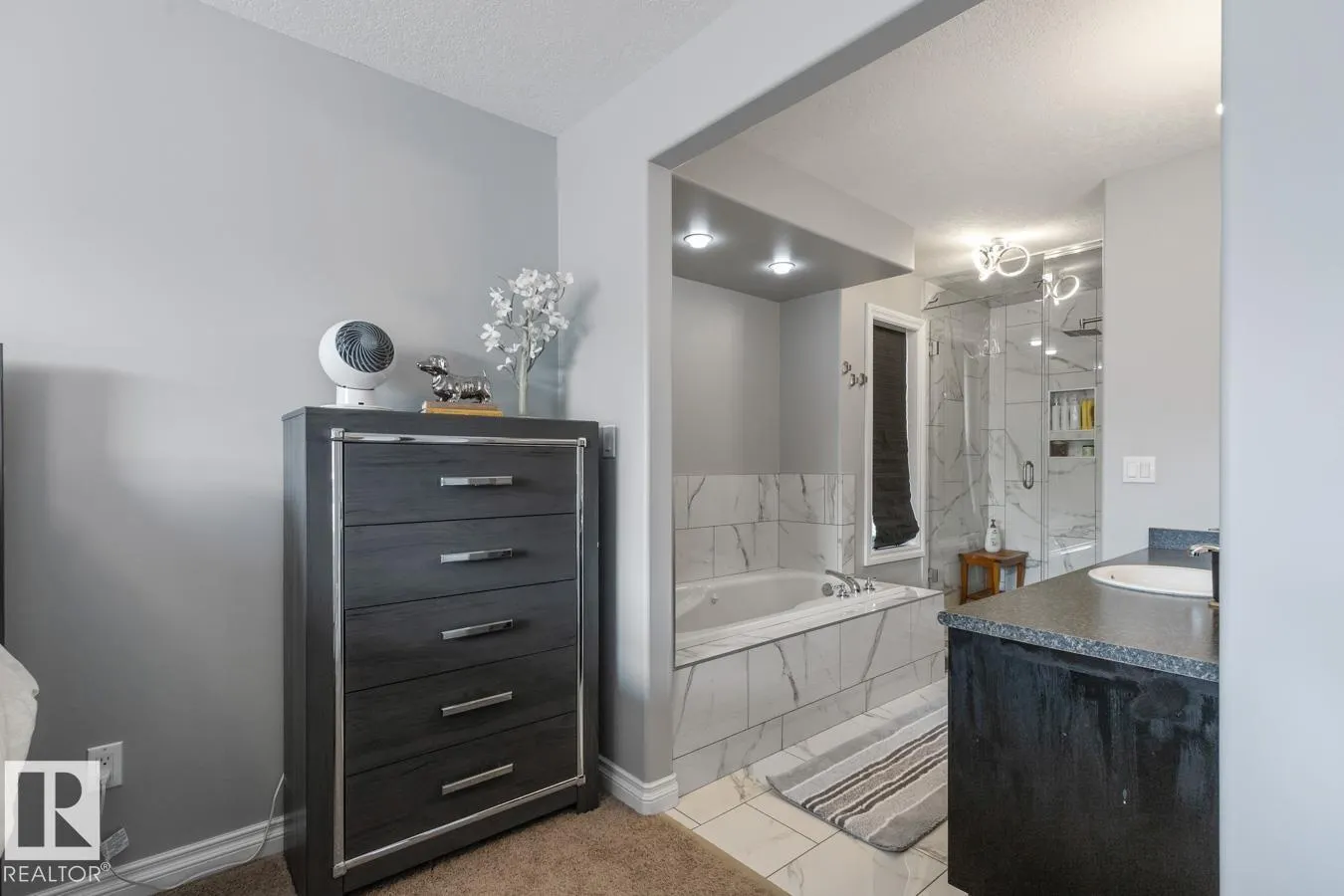 612 SUNCREST WY