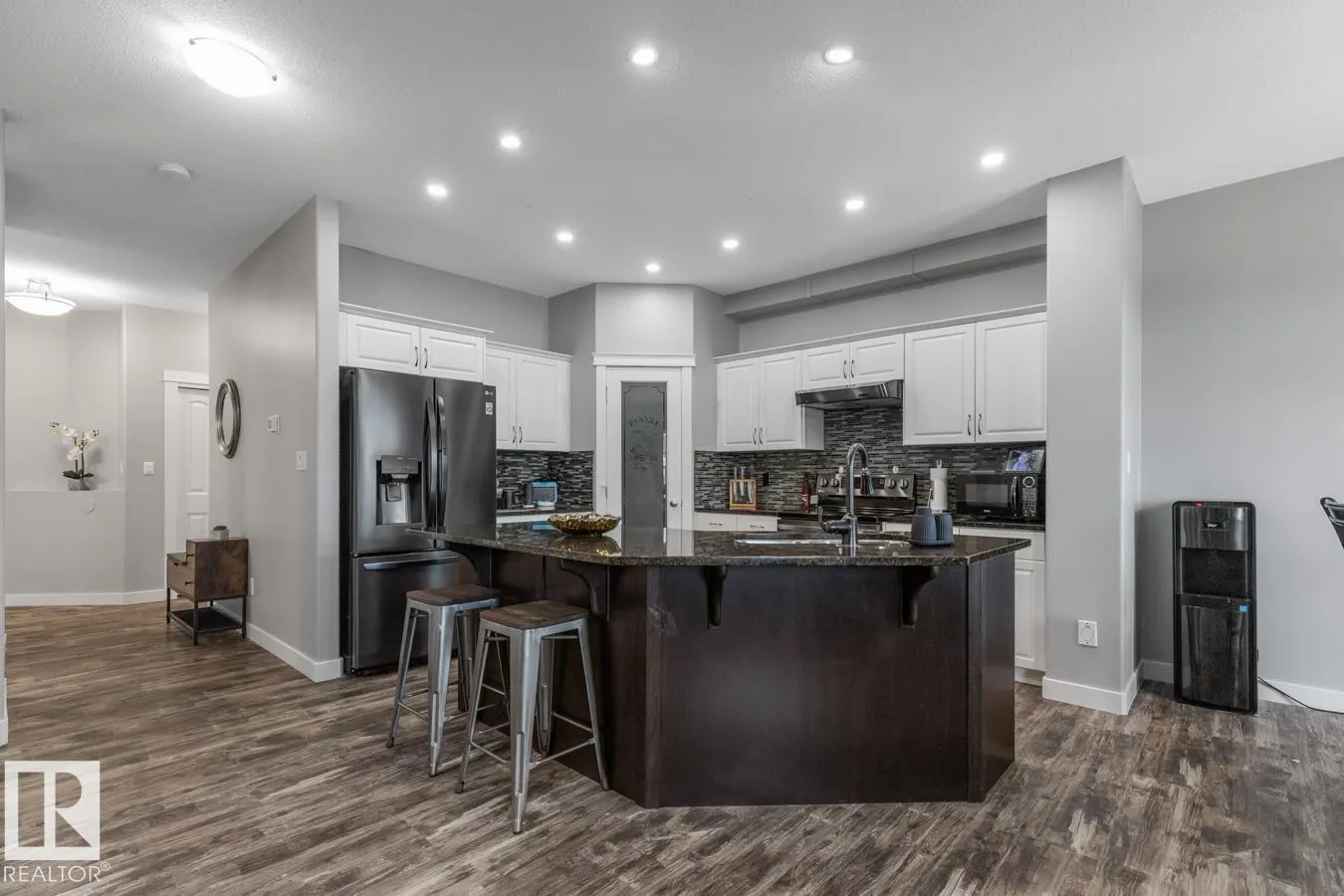 612 SUNCREST WY