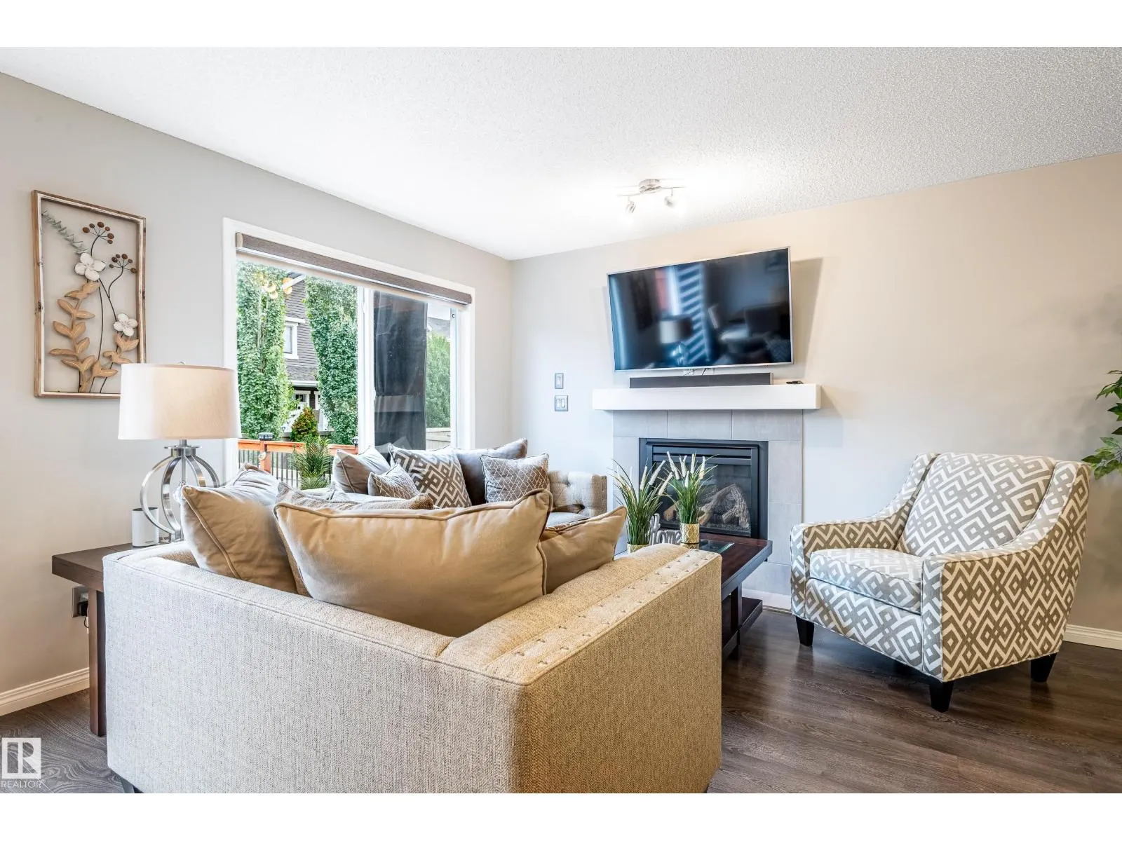 1737 Chapman WY SW