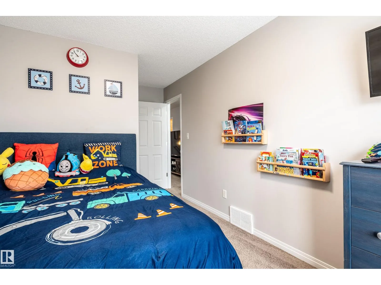 1737 Chapman WY SW