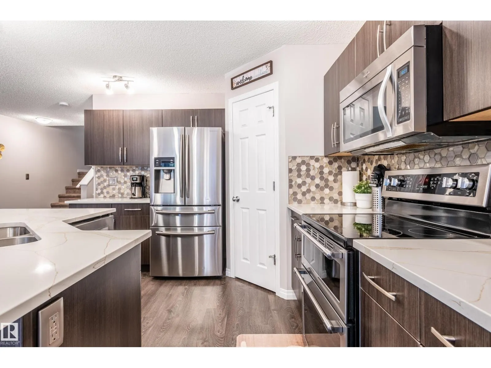 1737 Chapman WY SW