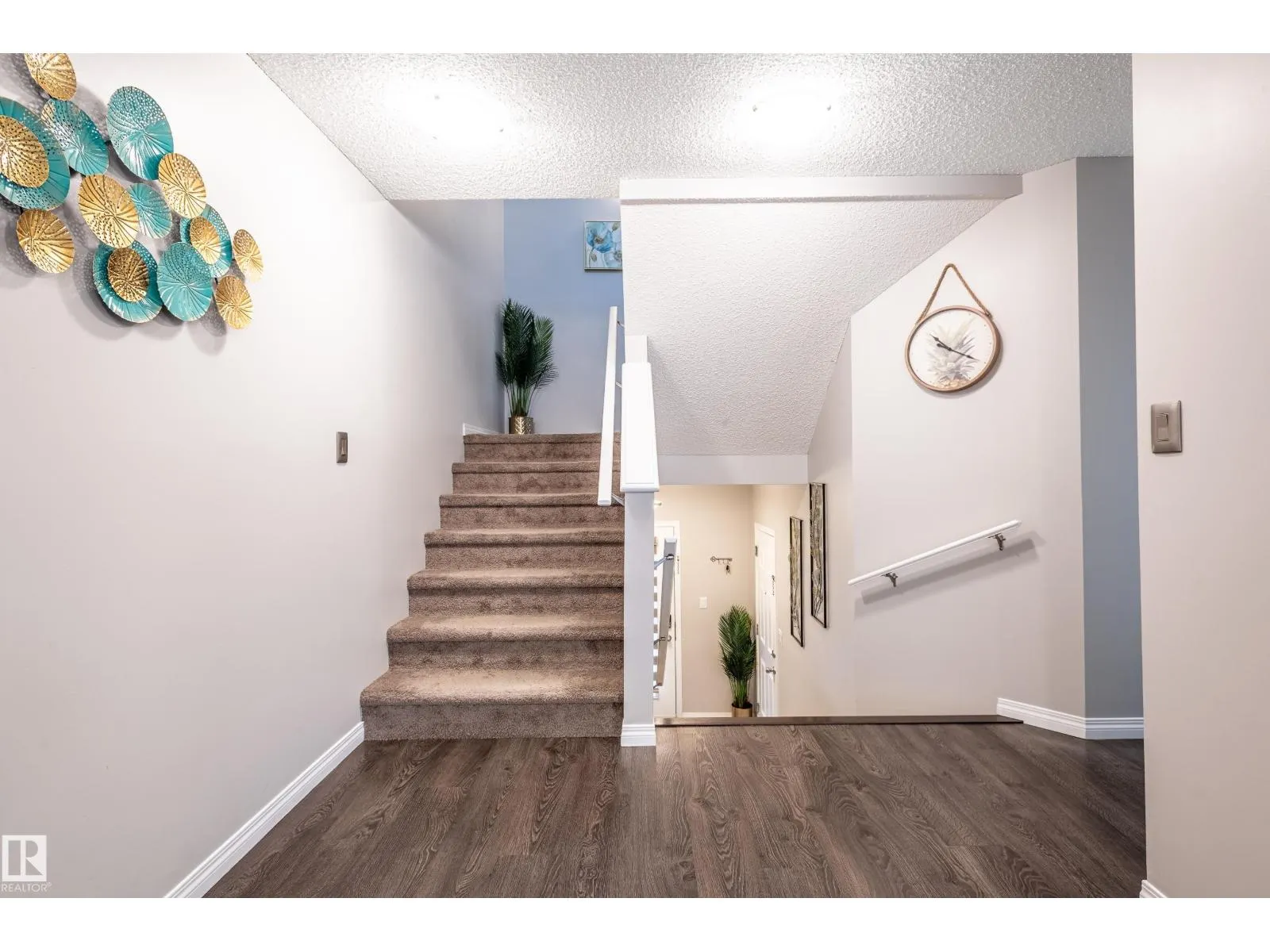 1737 Chapman WY SW