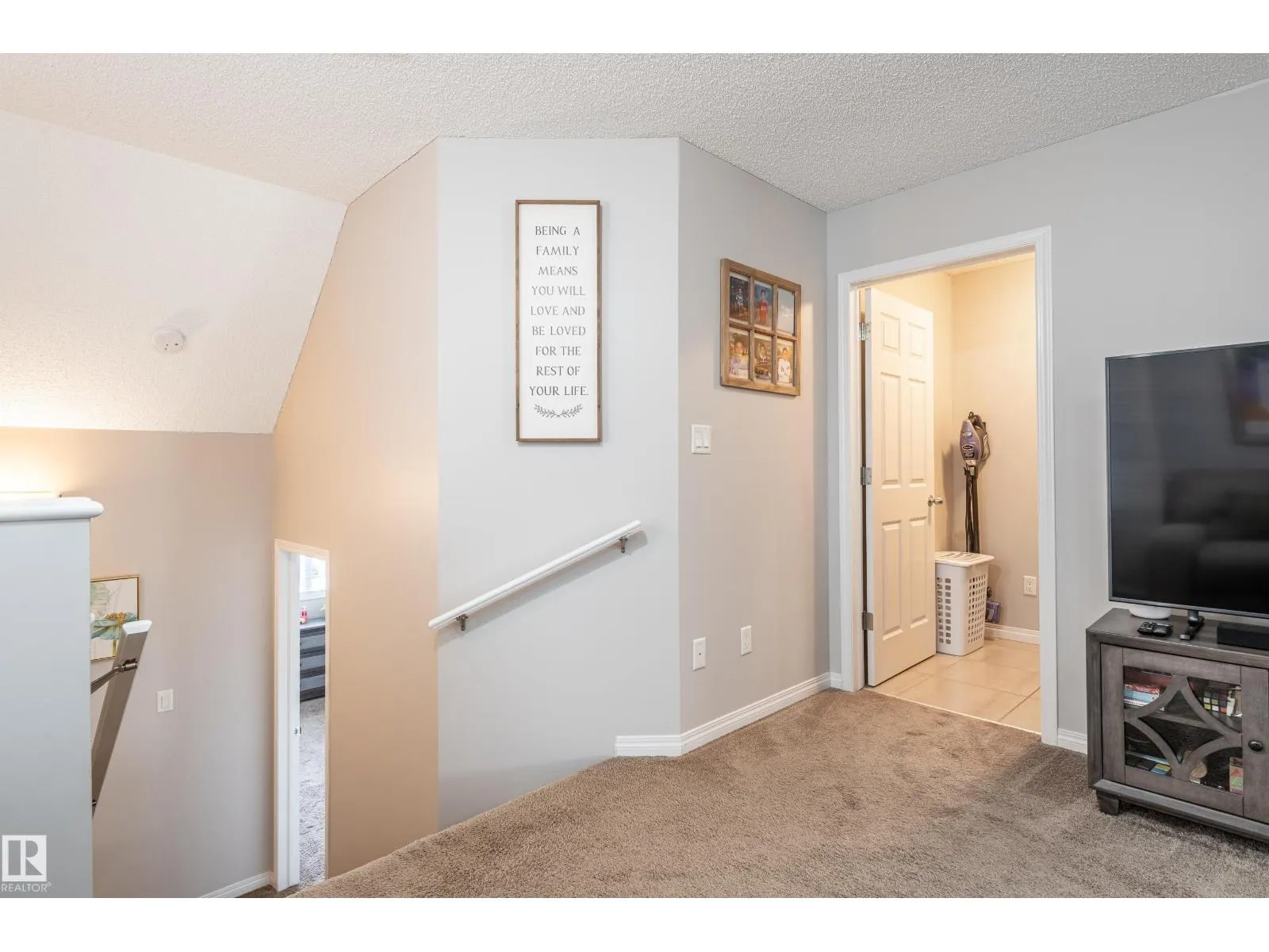 1737 Chapman WY SW