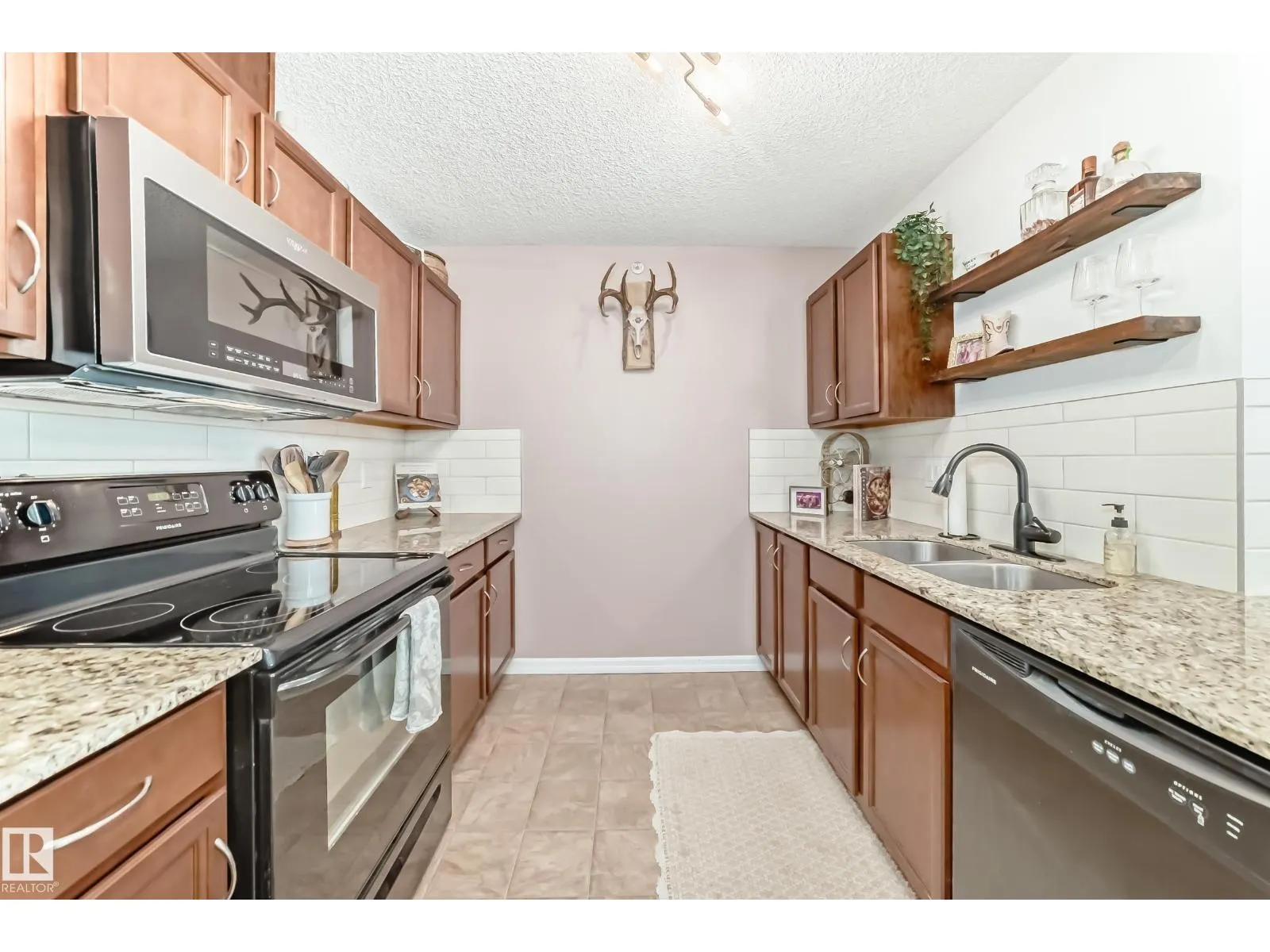 #412 271 CHARLOTTE WY