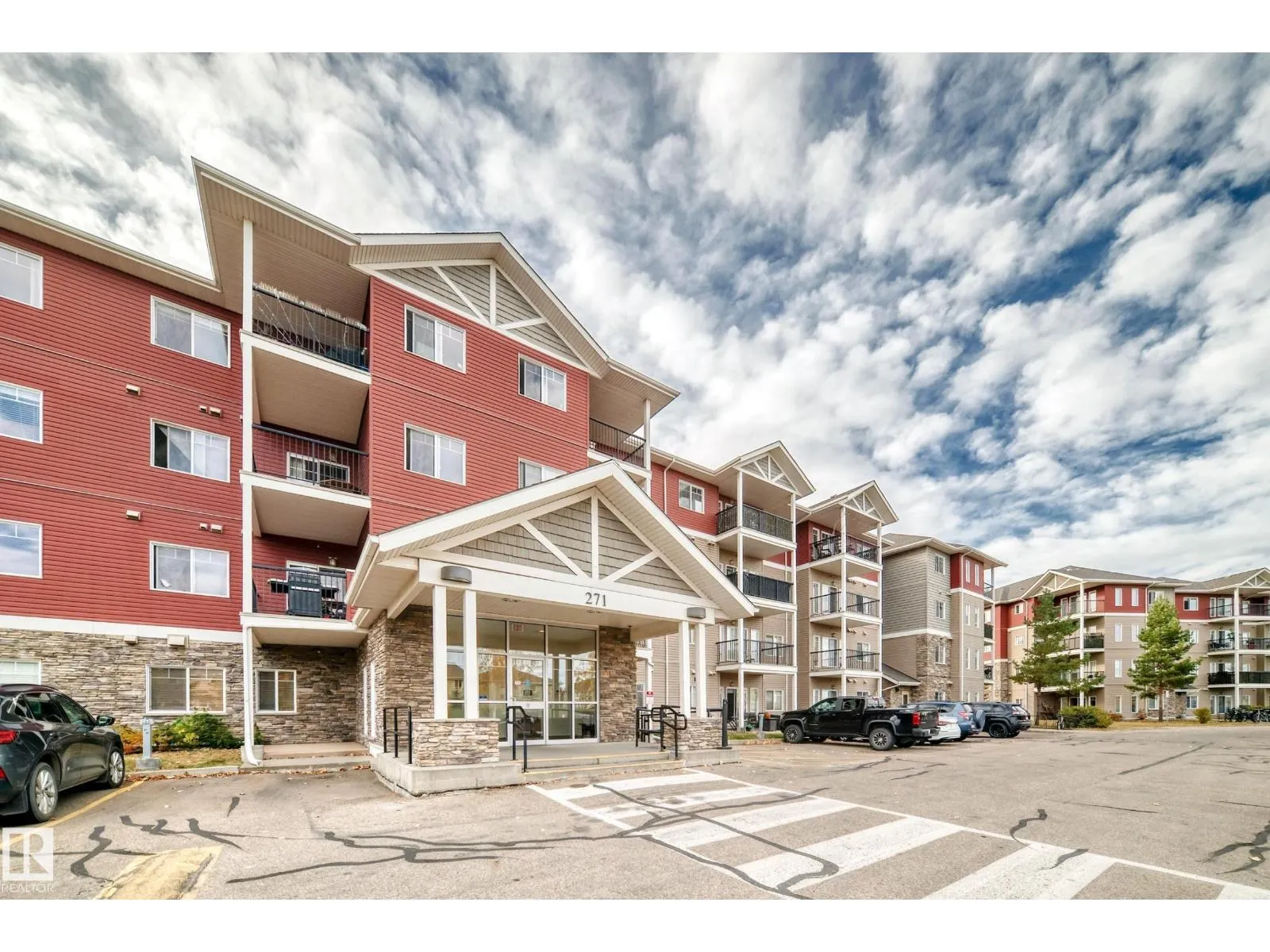 #412 271 CHARLOTTE WY