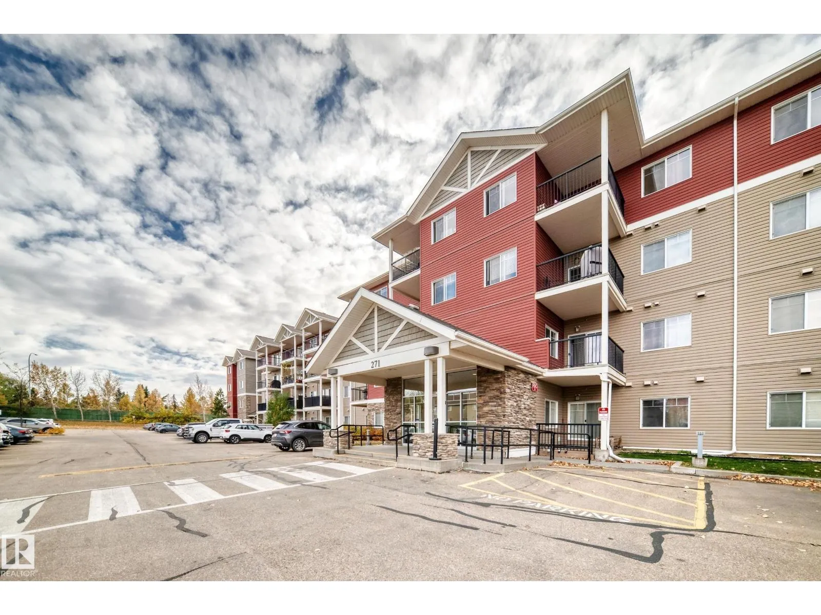 #412 271 CHARLOTTE WY