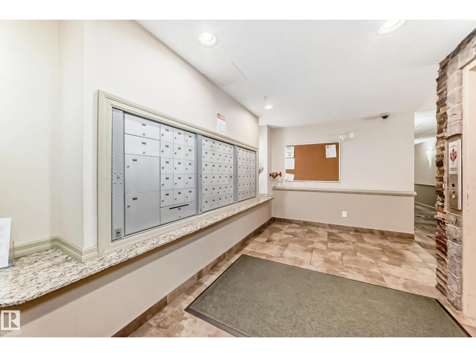 #412 271 CHARLOTTE WY