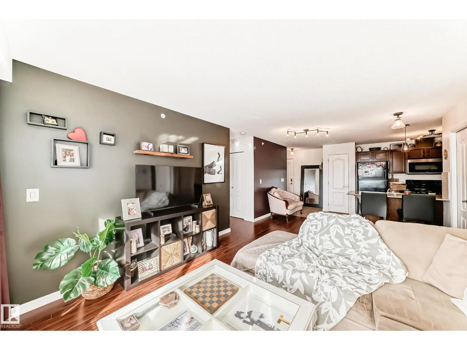 #412 271 CHARLOTTE WY