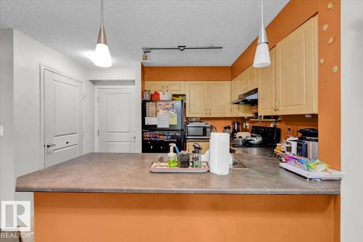 #114 11453 ELLERSLIE RD SW