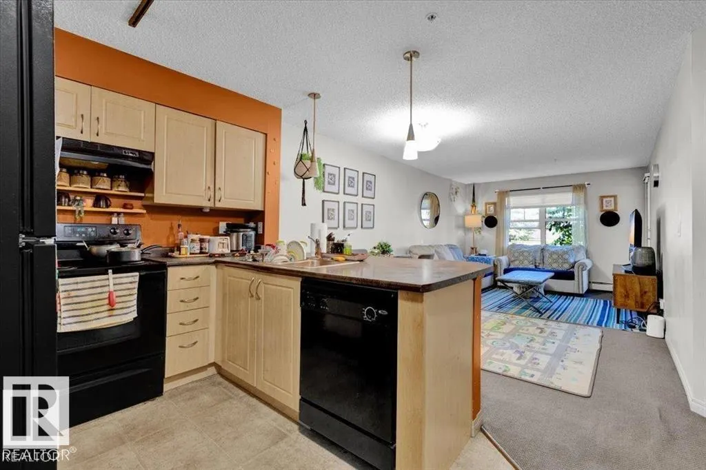 #114 11453 ELLERSLIE RD SW
