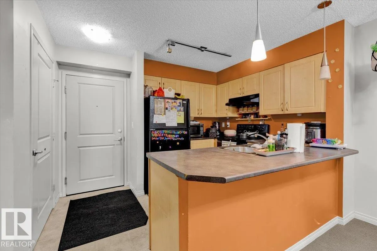 #114 11453 ELLERSLIE RD SW