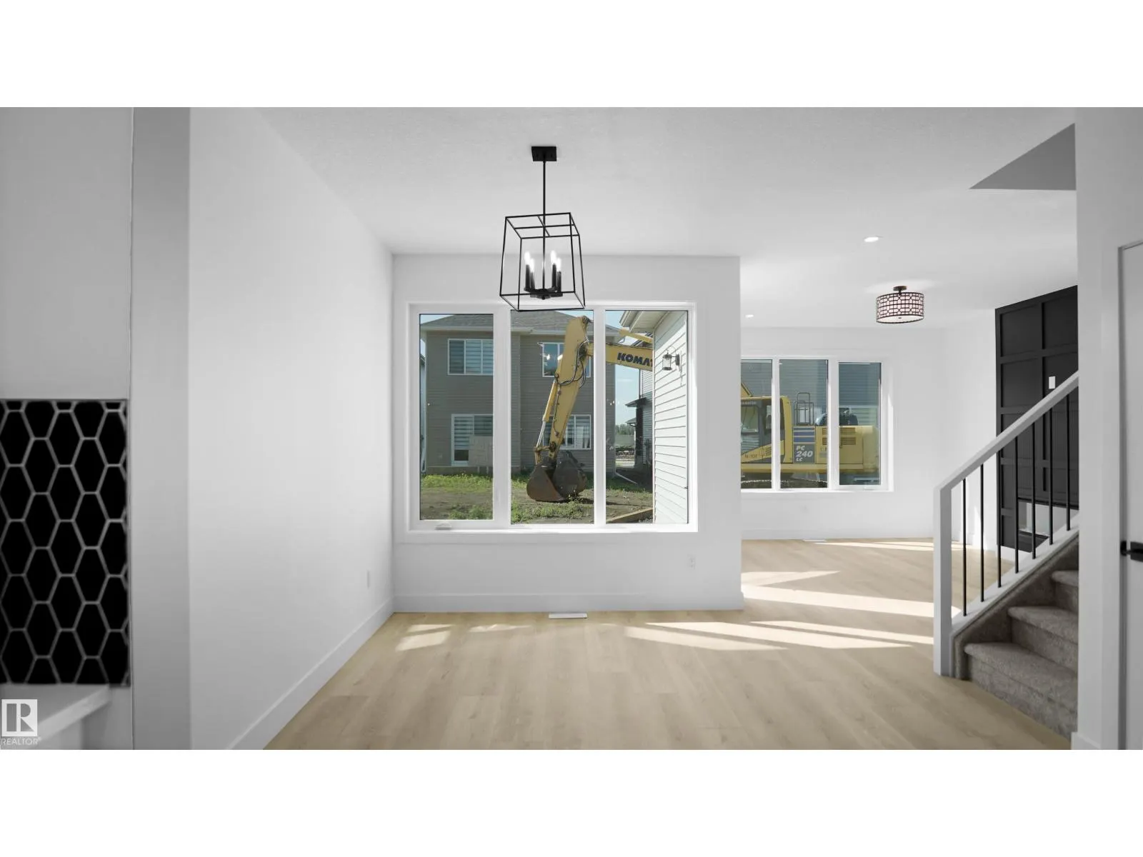 711 31 AV NW