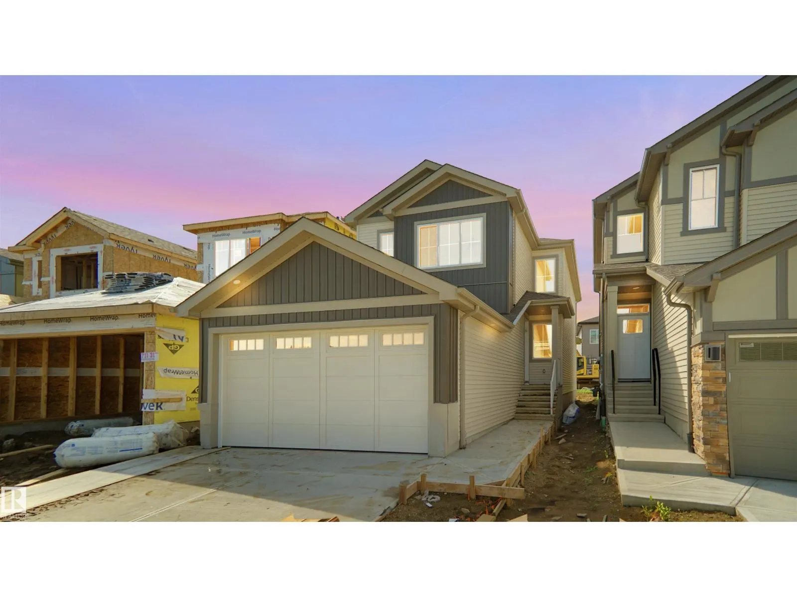 711 31 AV NW