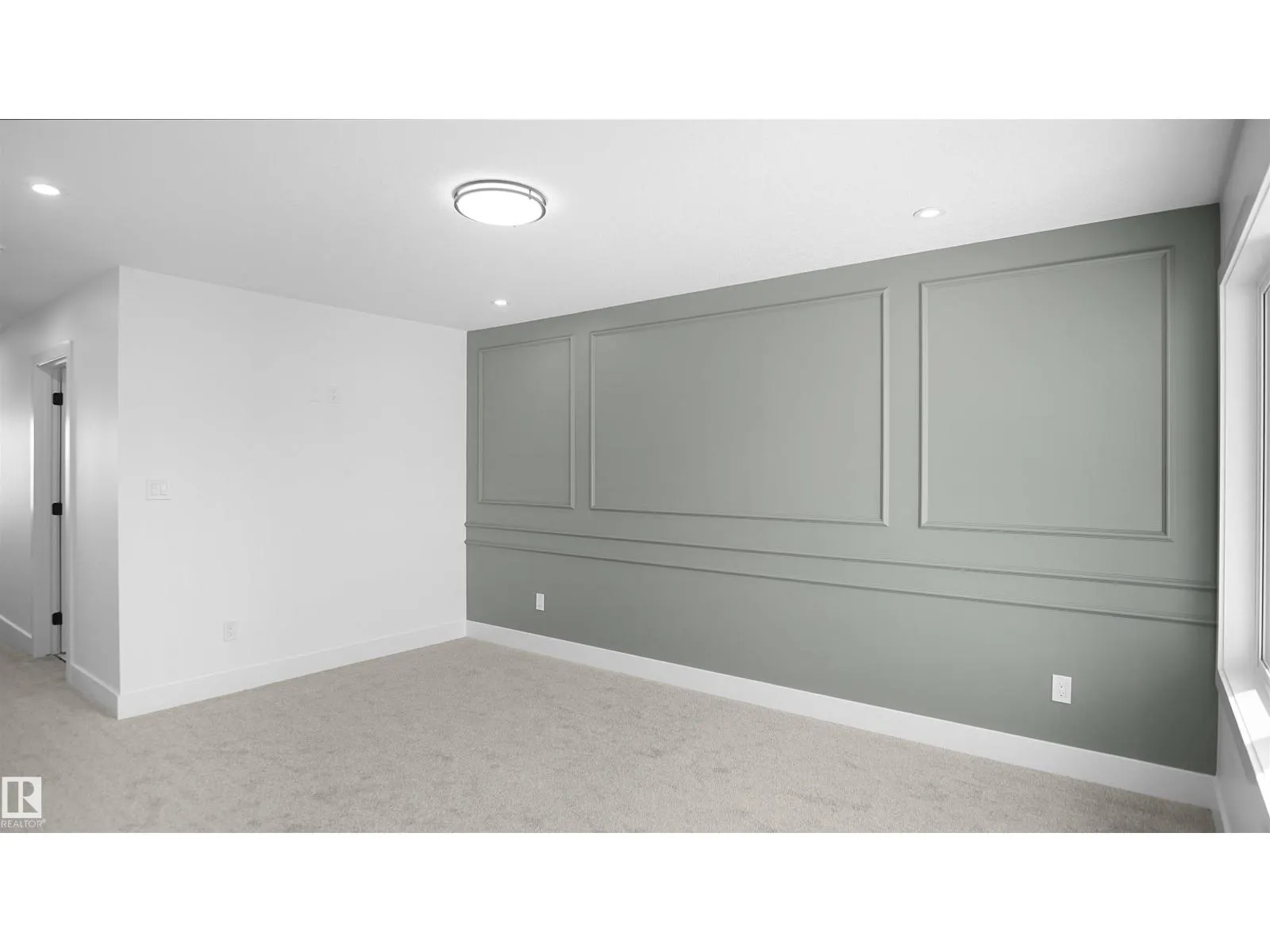 711 31 AV NW