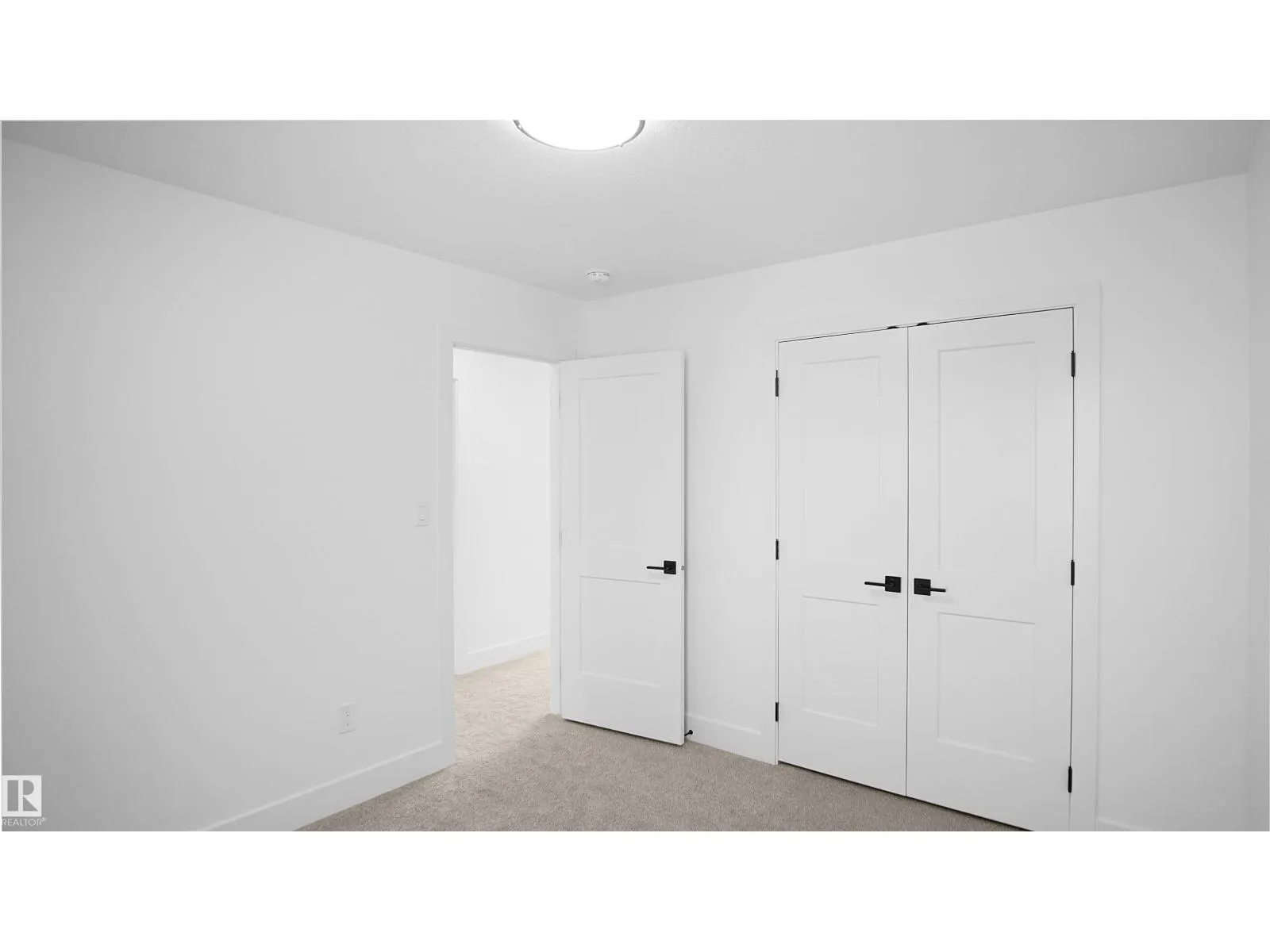 711 31 AV NW