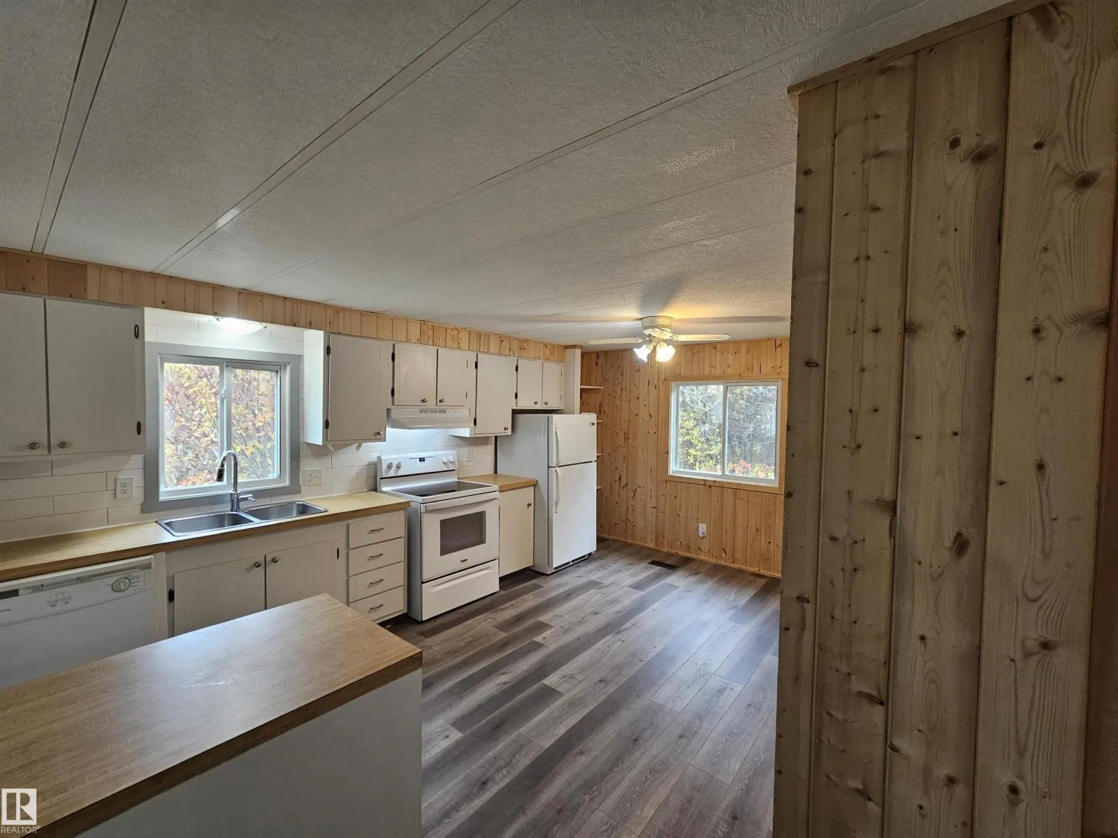 #46 54222 RGE ROAD 25