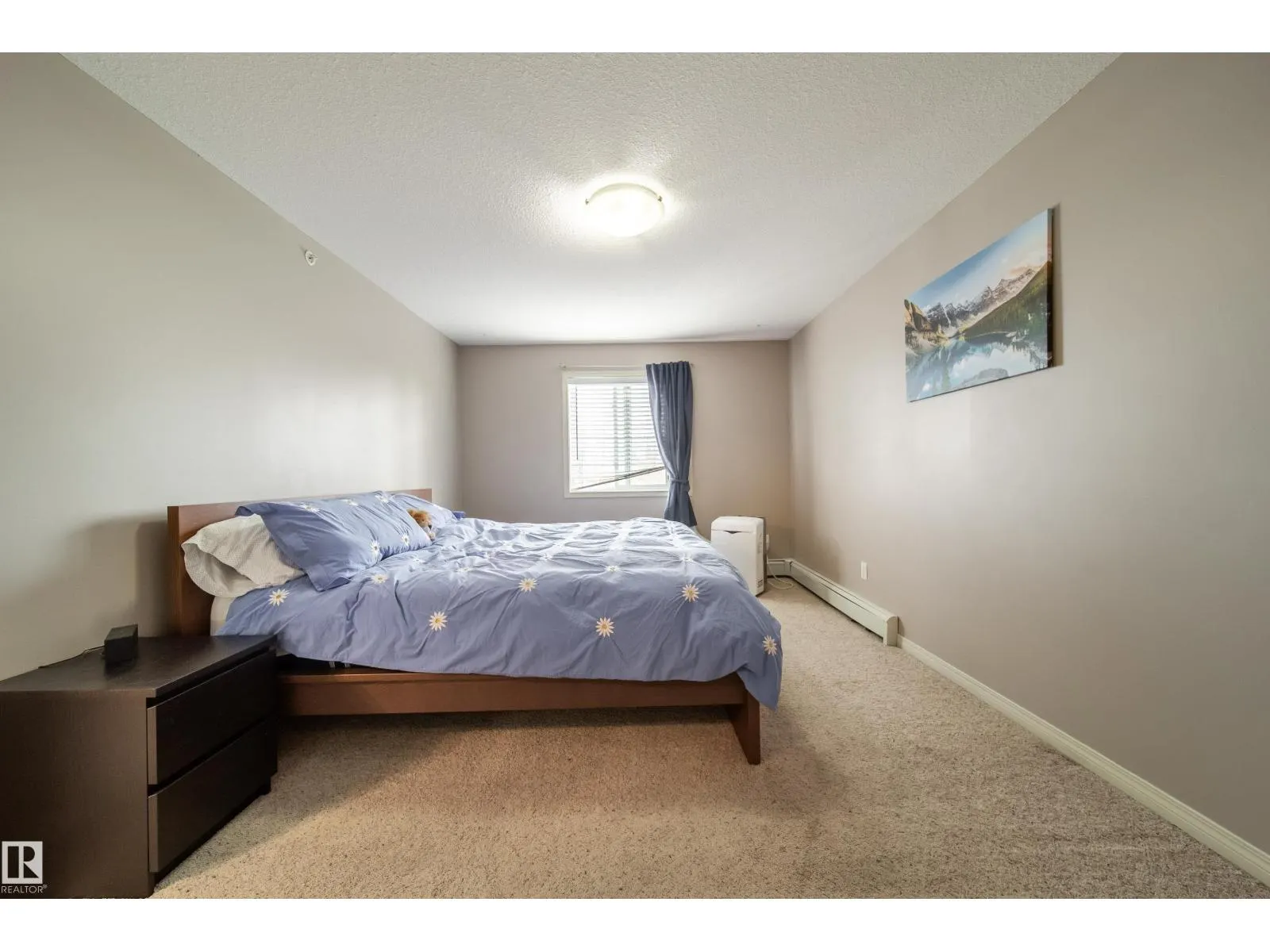 #401 4903 47 AV