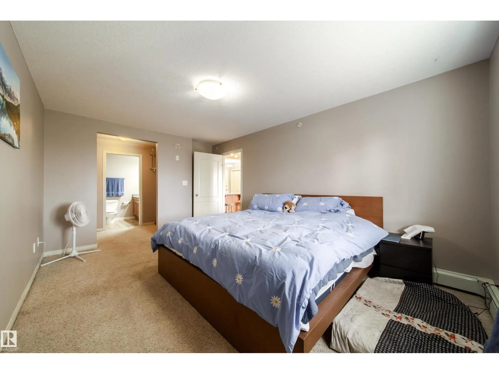 #401 4903 47 AV