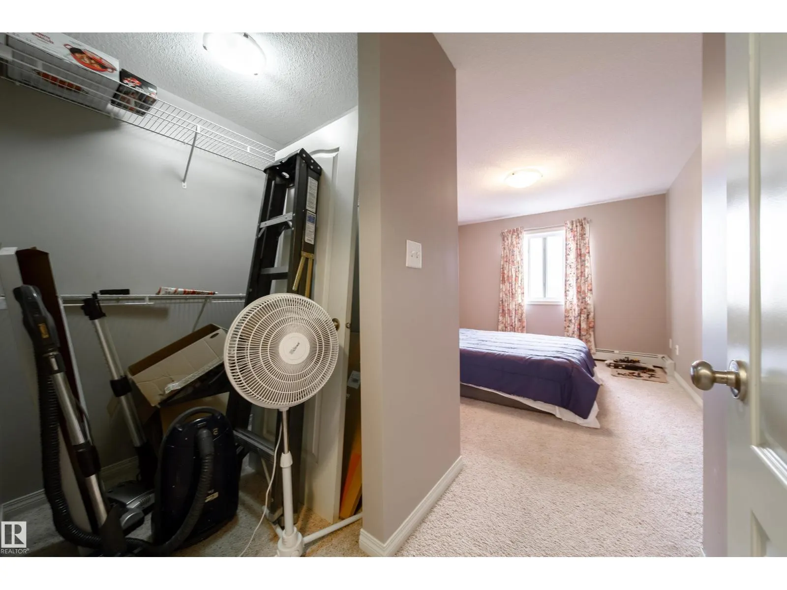 #401 4903 47 AV