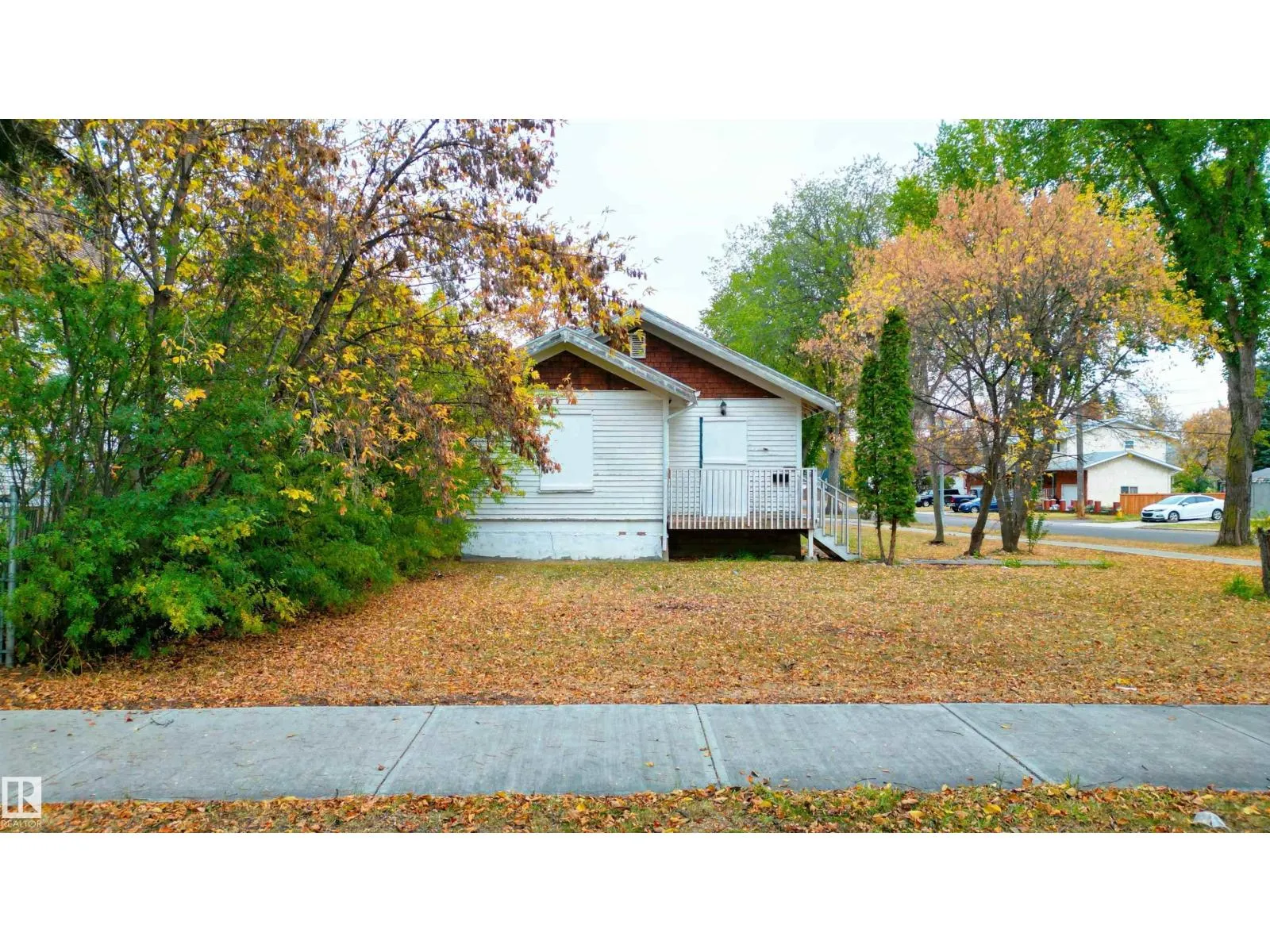 12001 88 ST NW