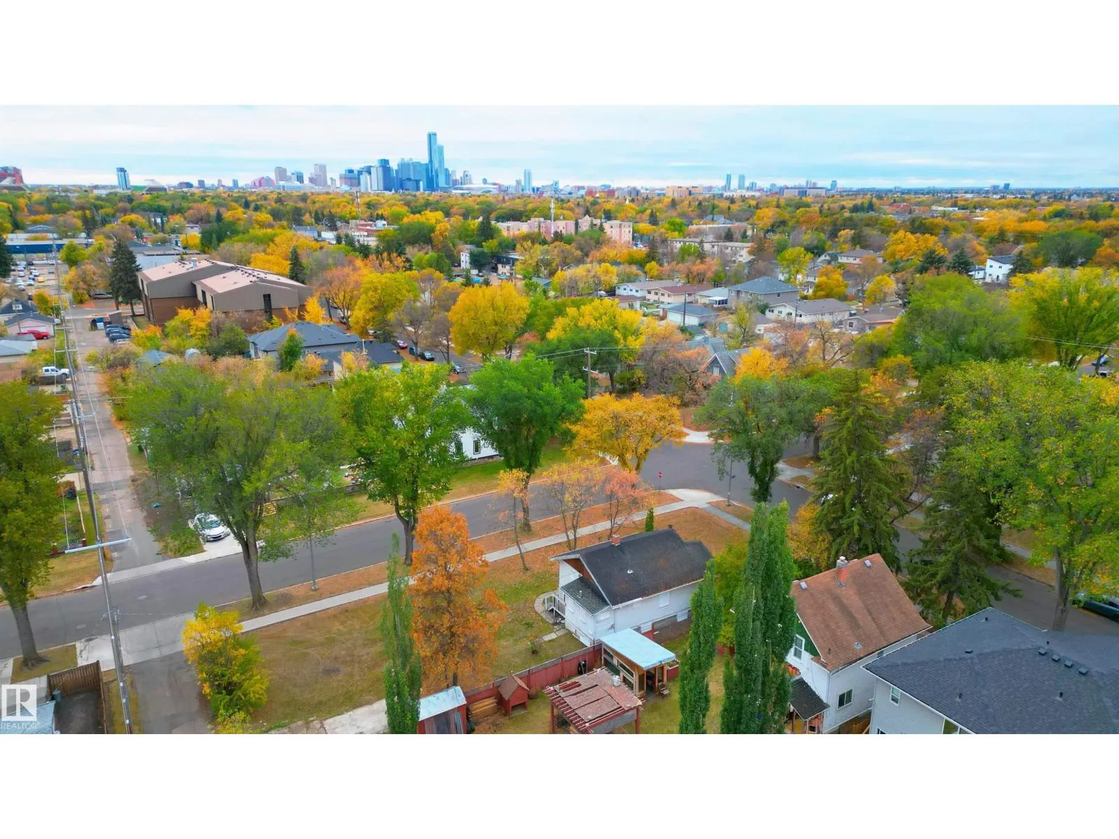 12001 88 ST NW