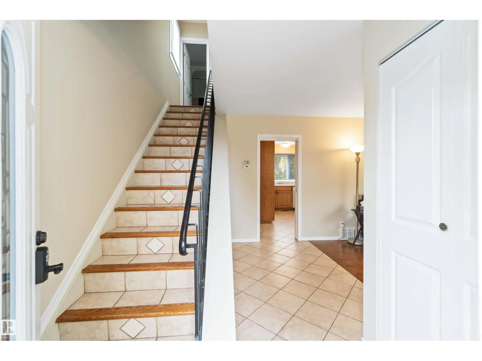 9000 168 ST NW