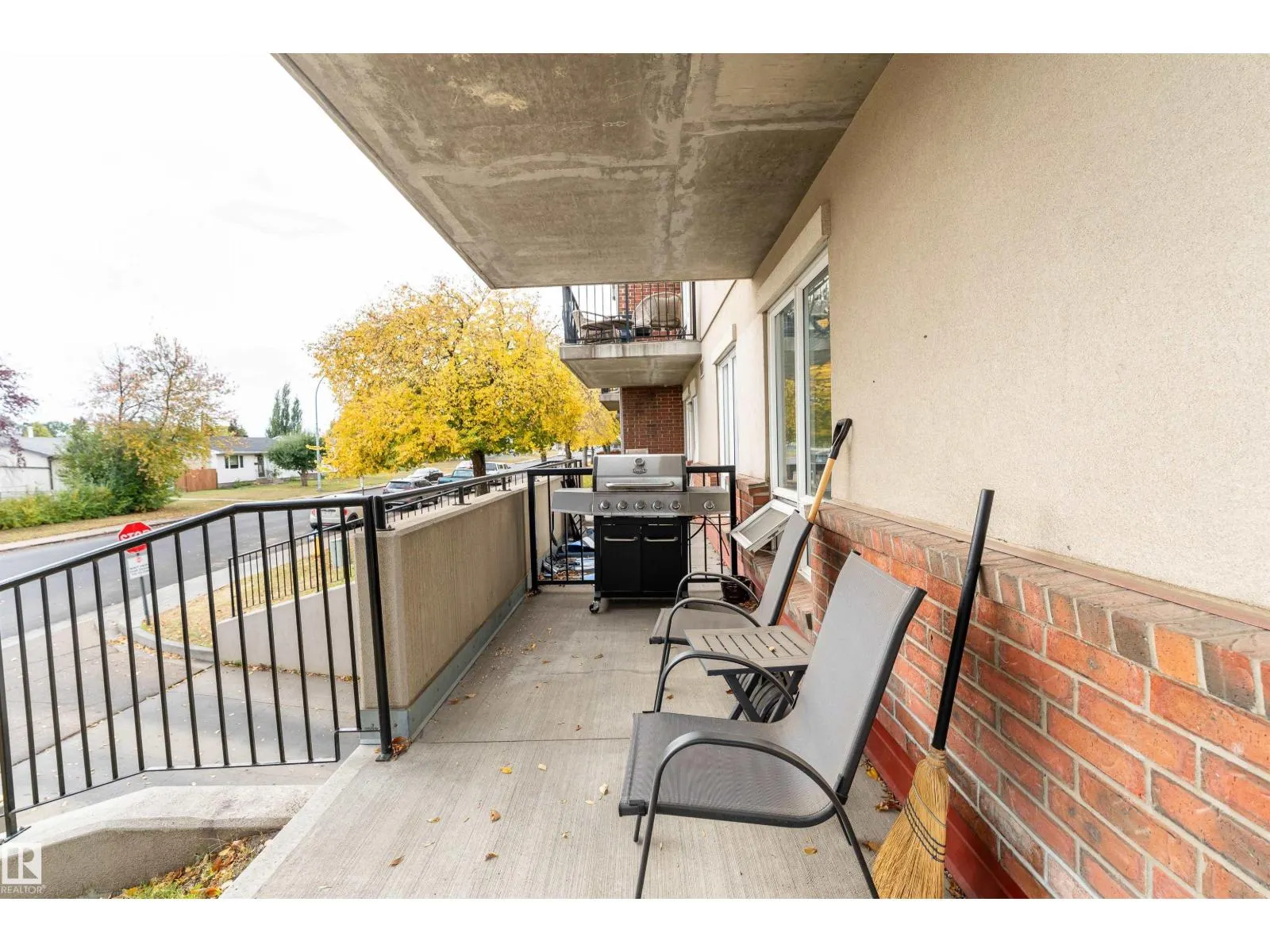 #101 6220 134 AV NW