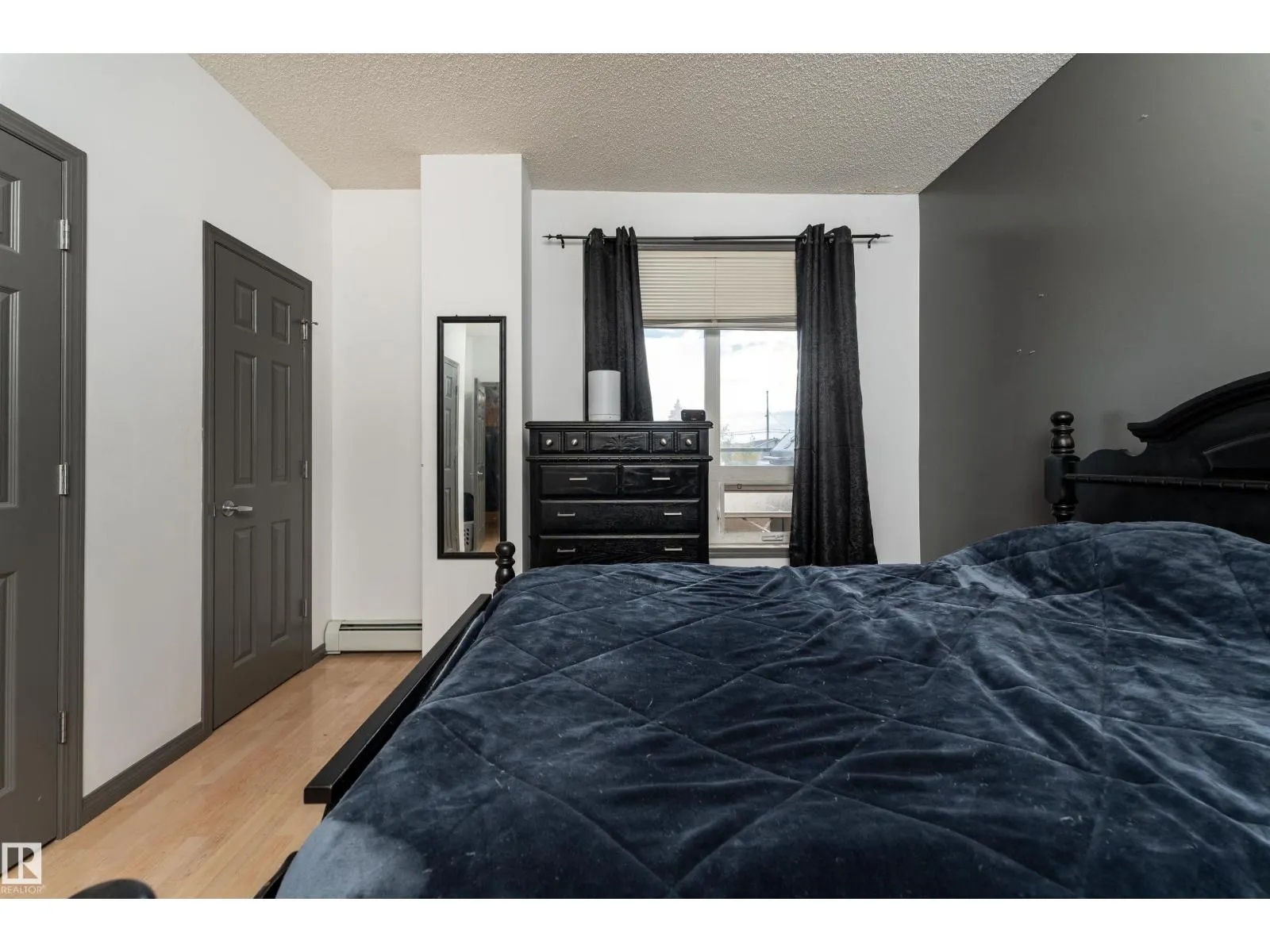 #101 6220 134 AV NW