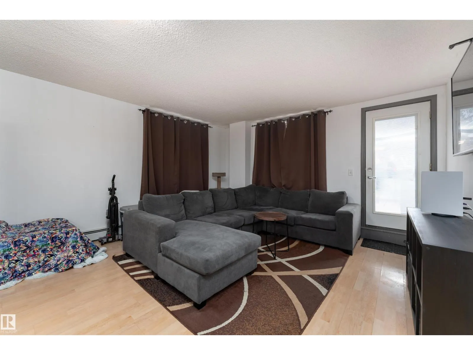 #101 6220 134 AV NW