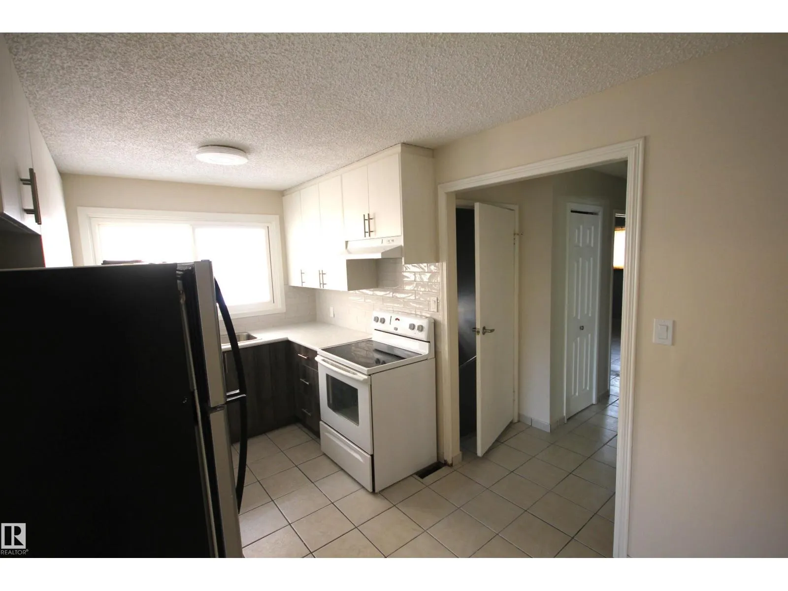 12907 & 12909 123 ST NW