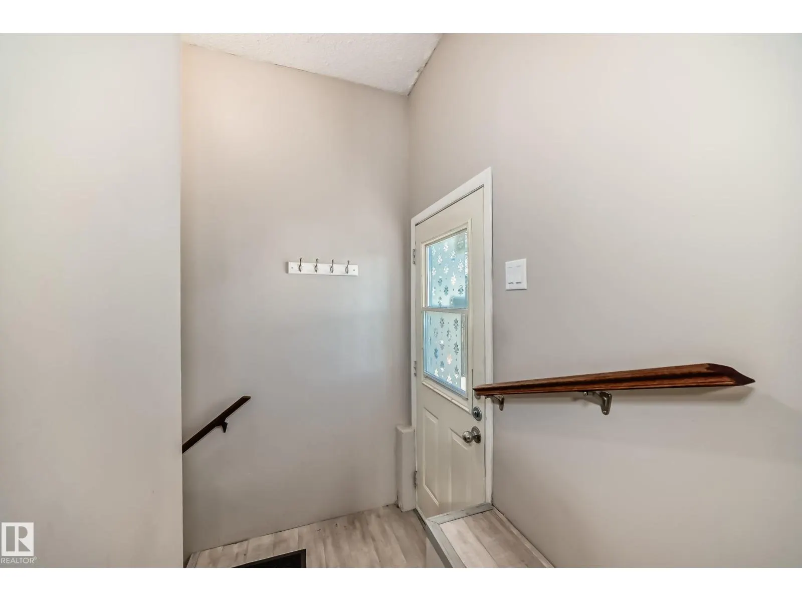 5093 45 ST