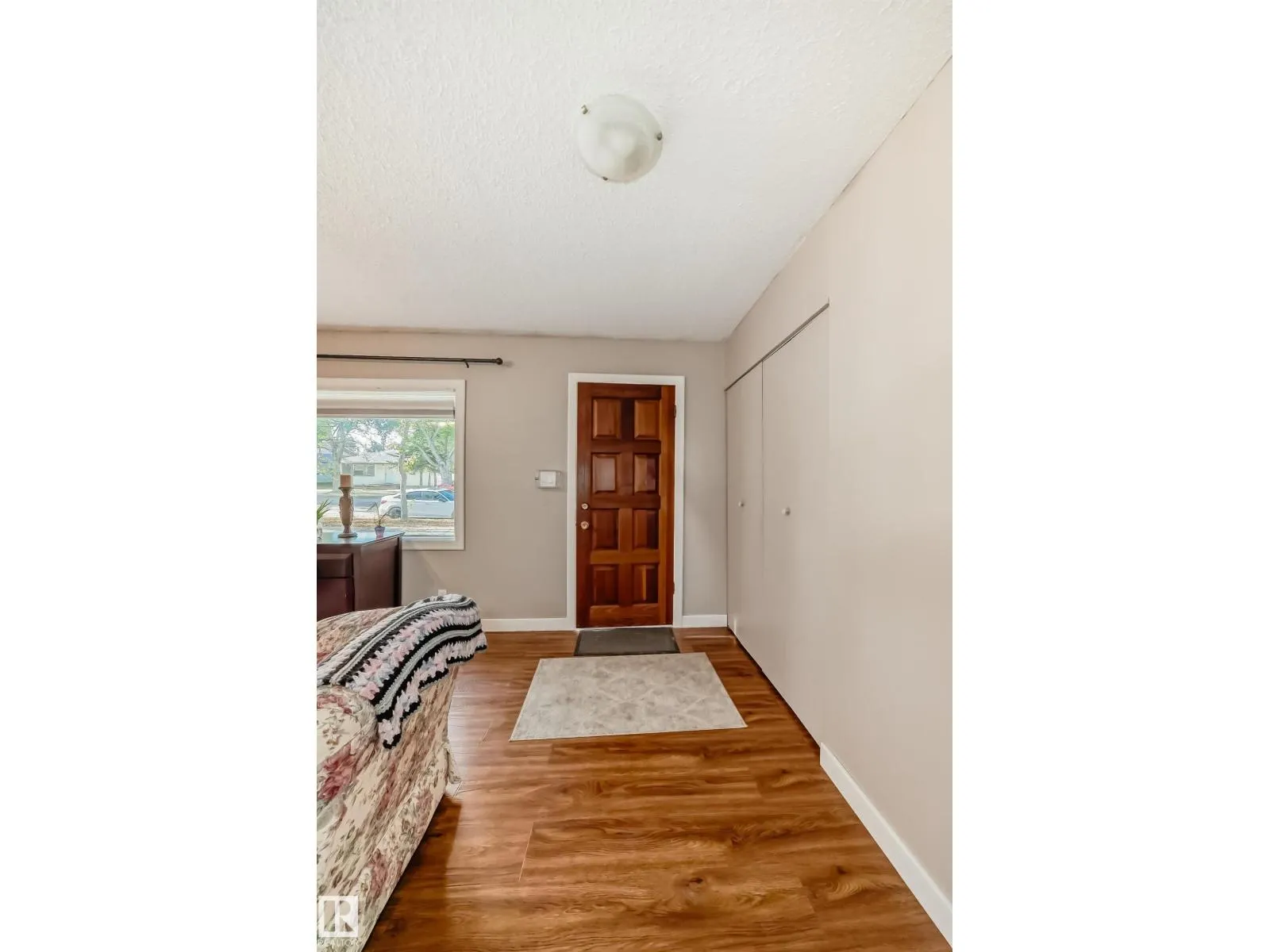 5093 45 ST