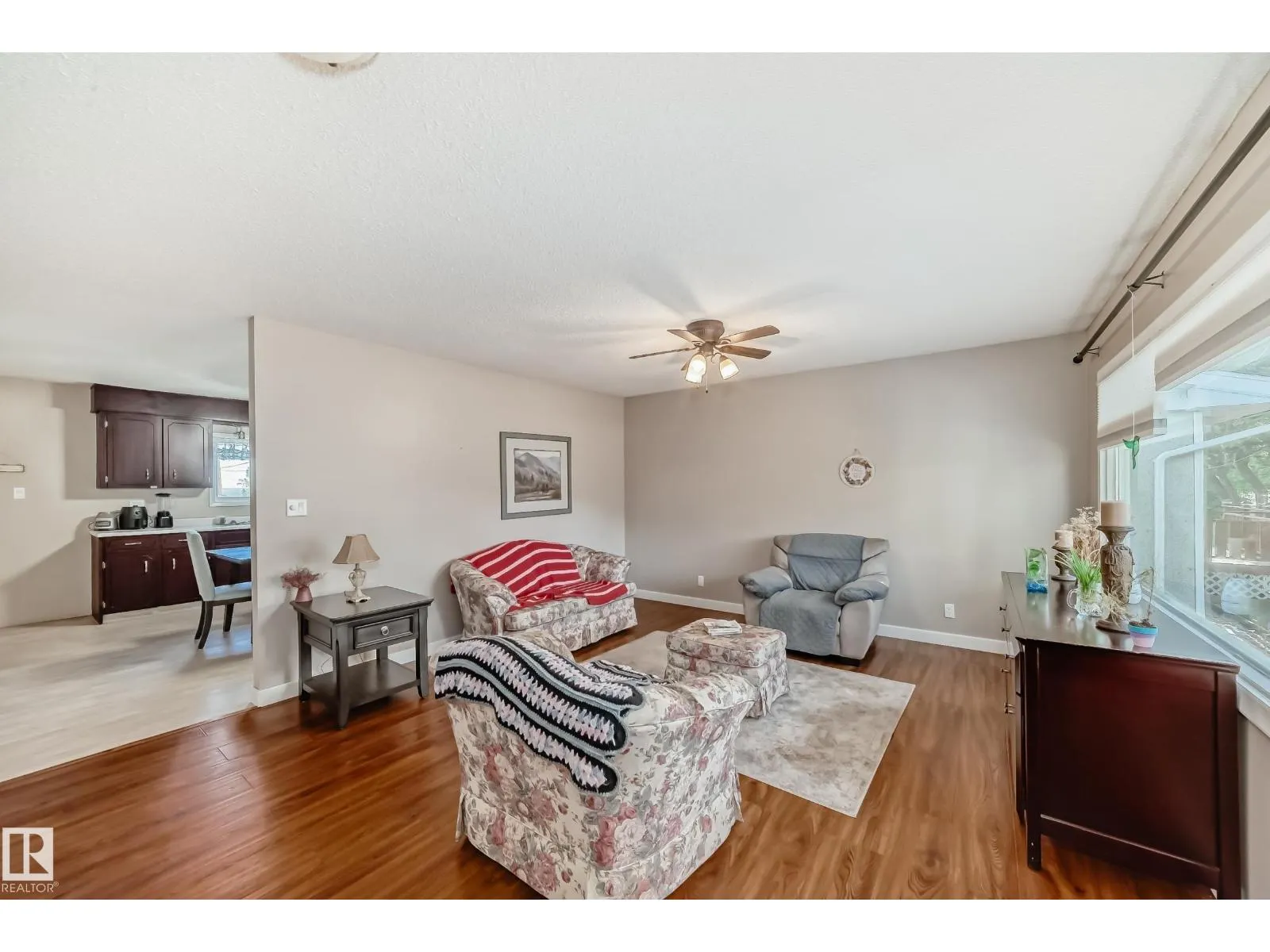 5093 45 ST