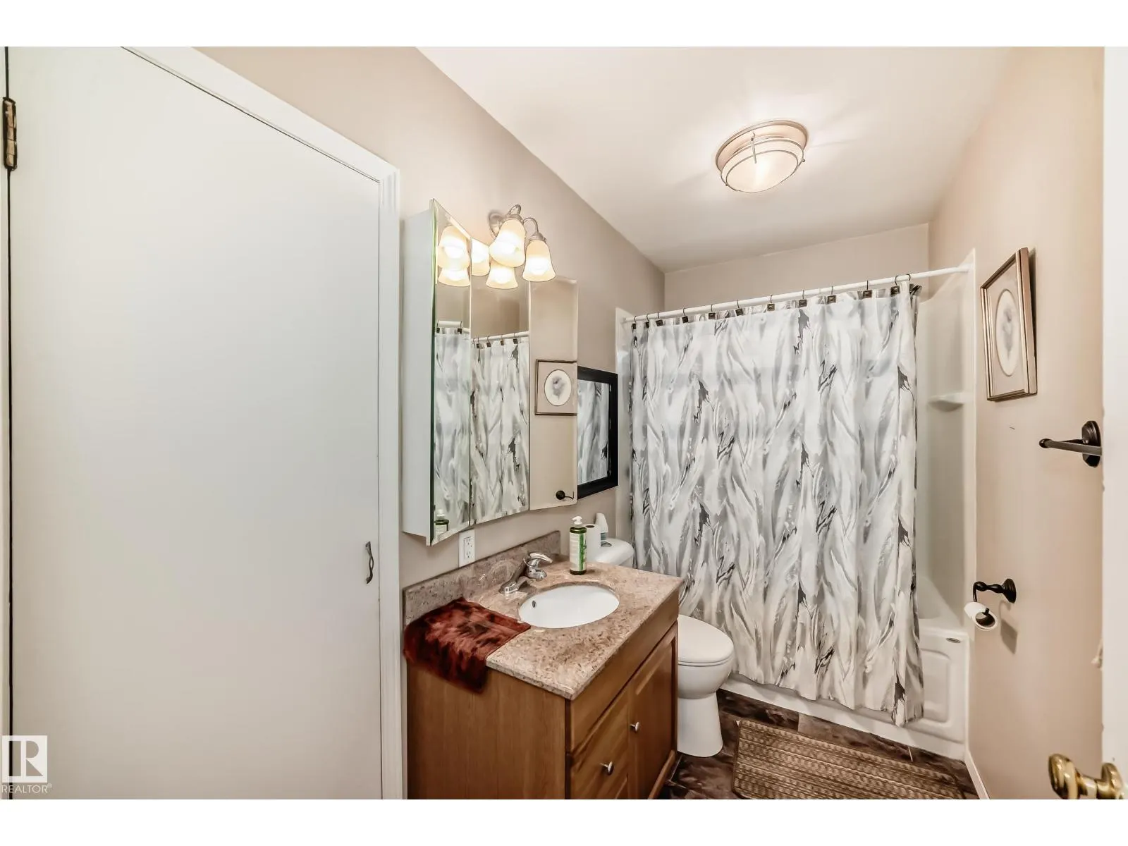 5093 45 ST