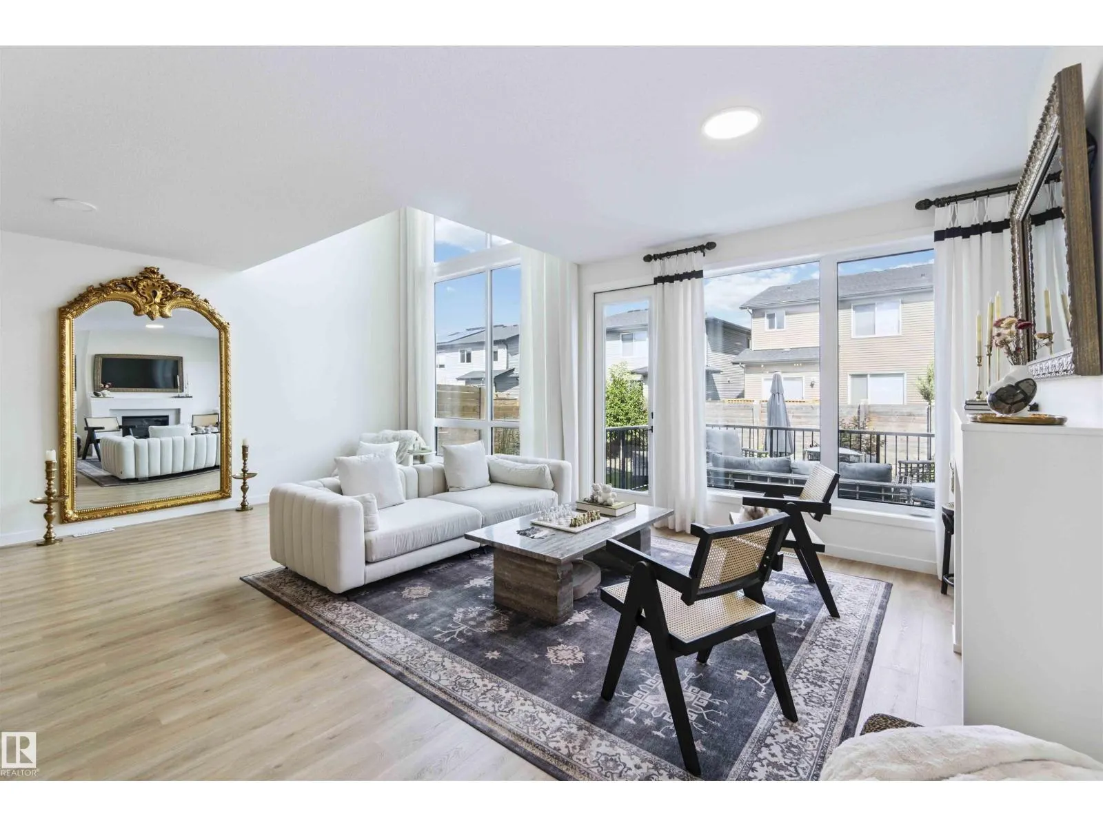 3233 KULAY WY SW
