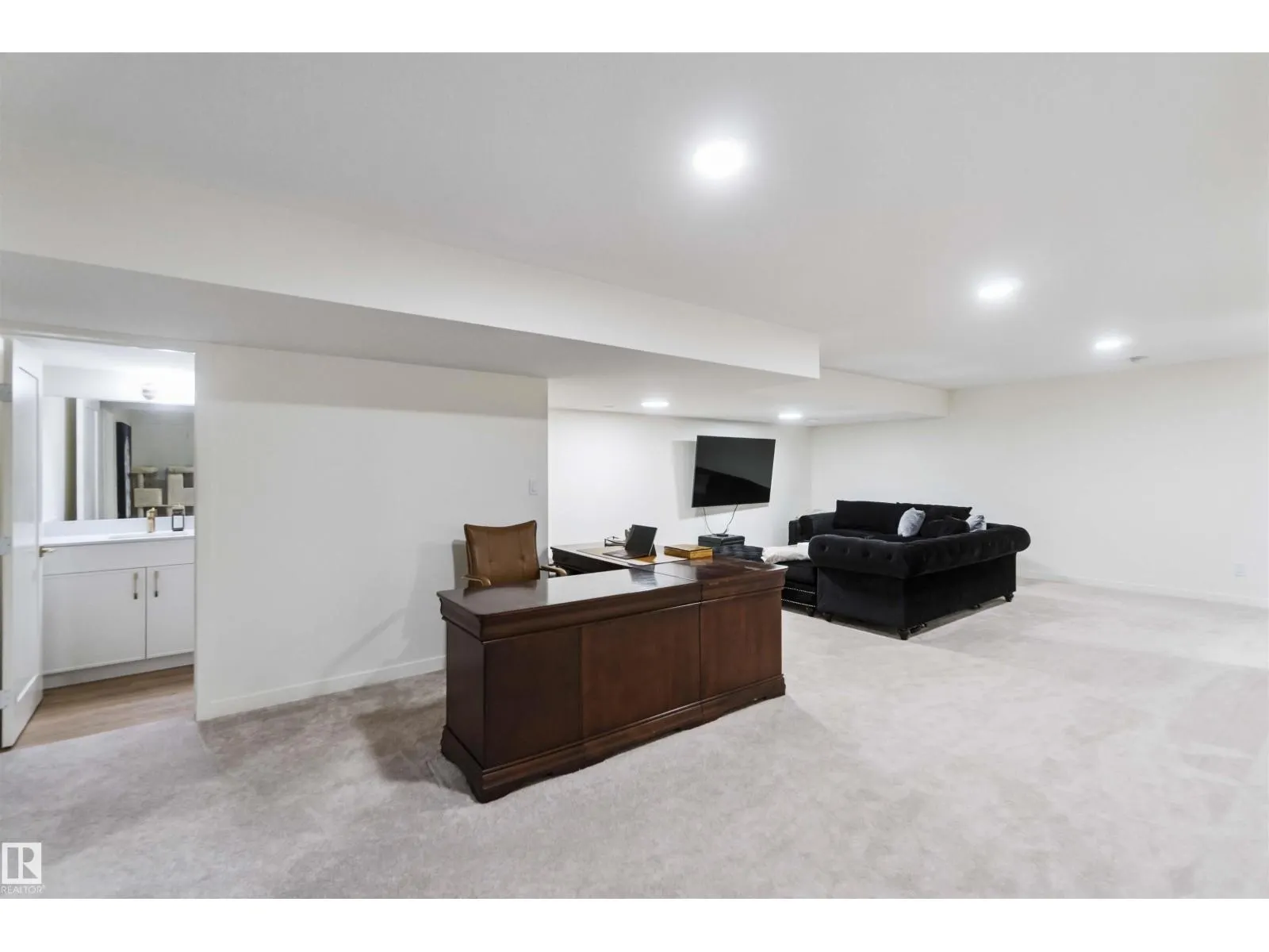 3233 KULAY WY SW
