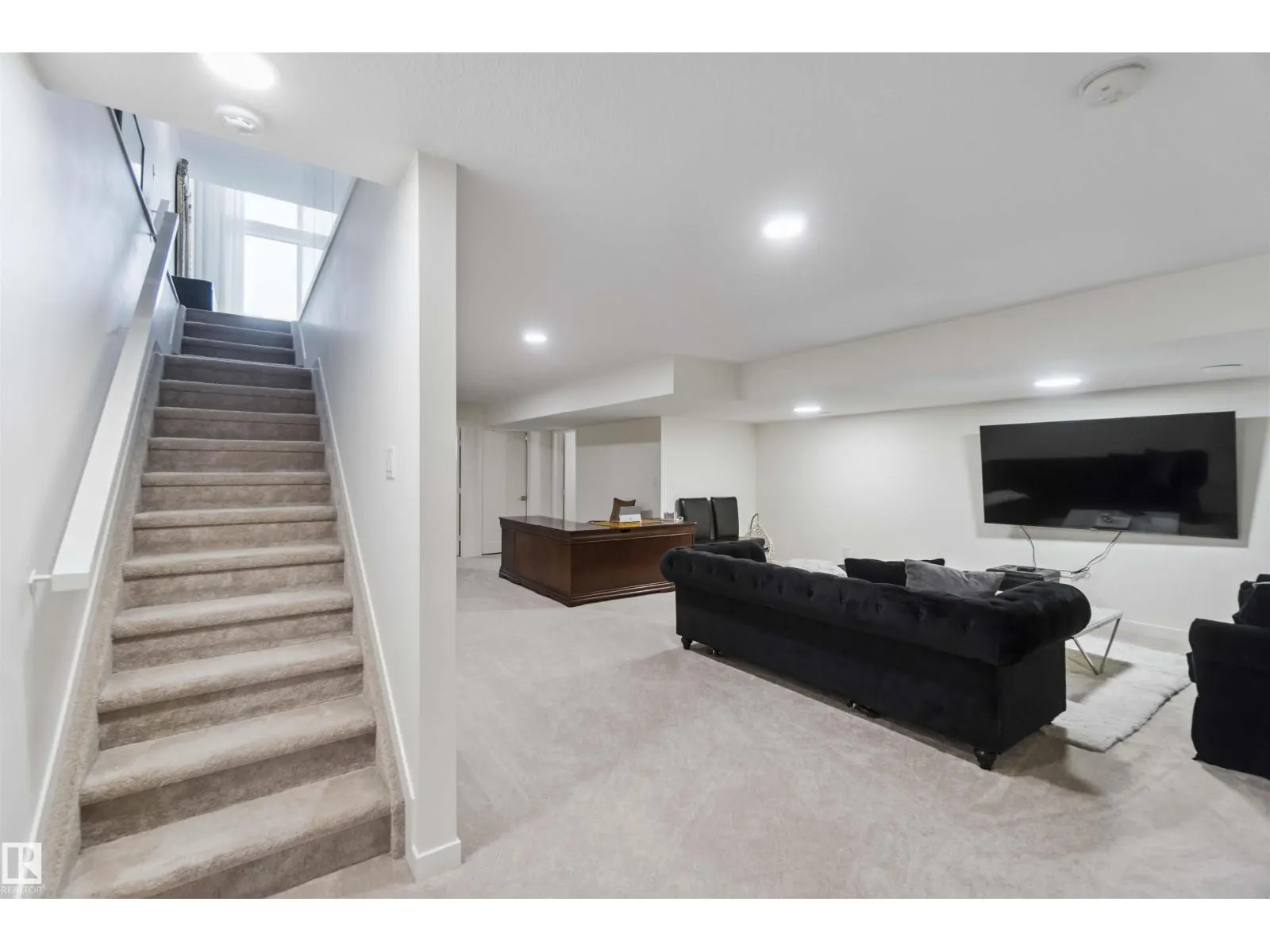 3233 KULAY WY SW