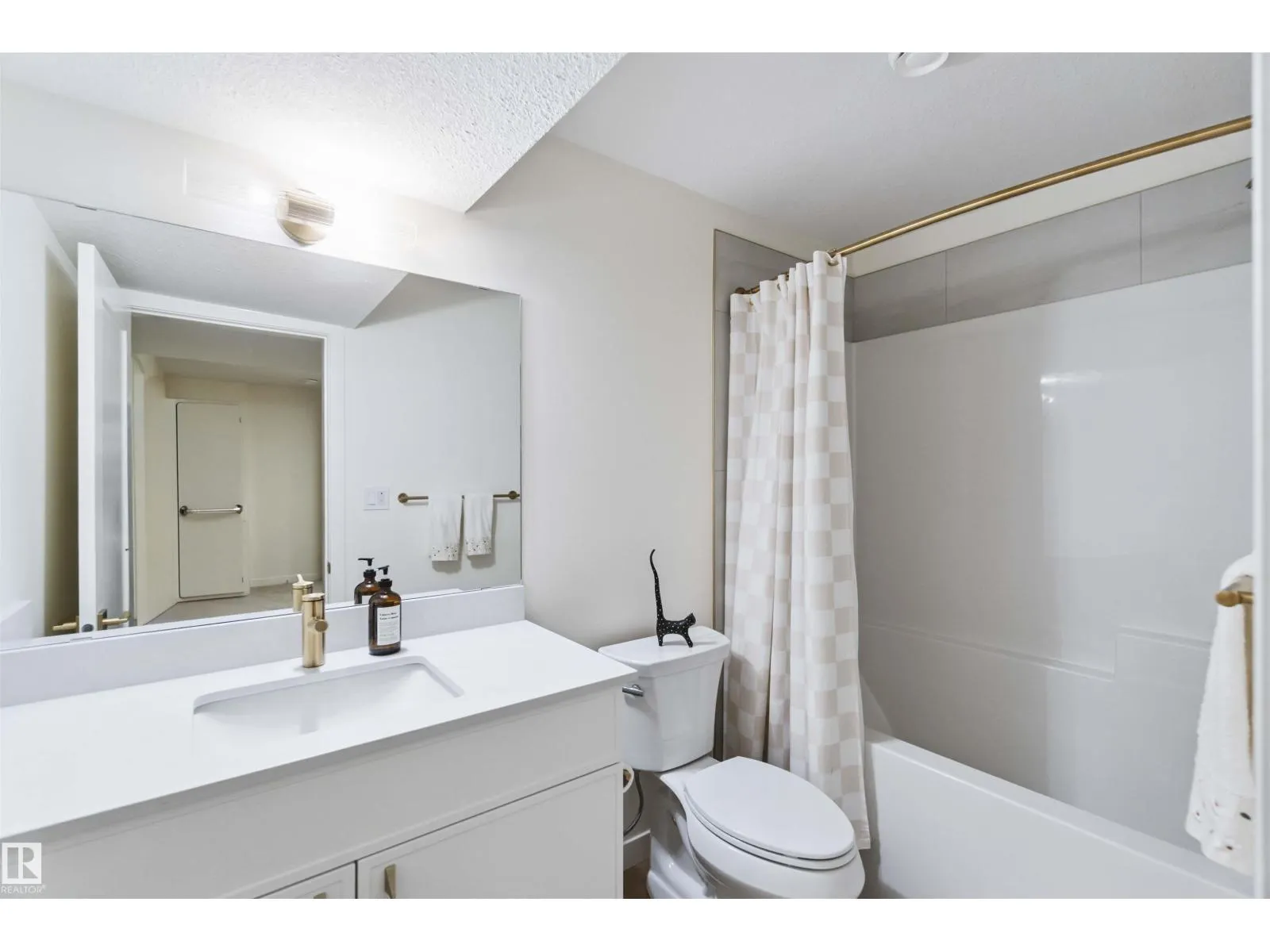 3233 KULAY WY SW