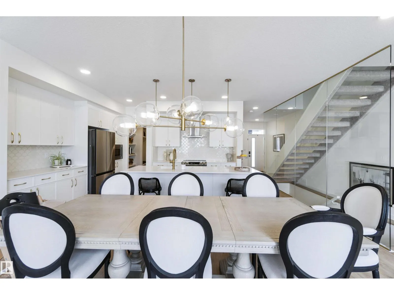 3233 KULAY WY SW