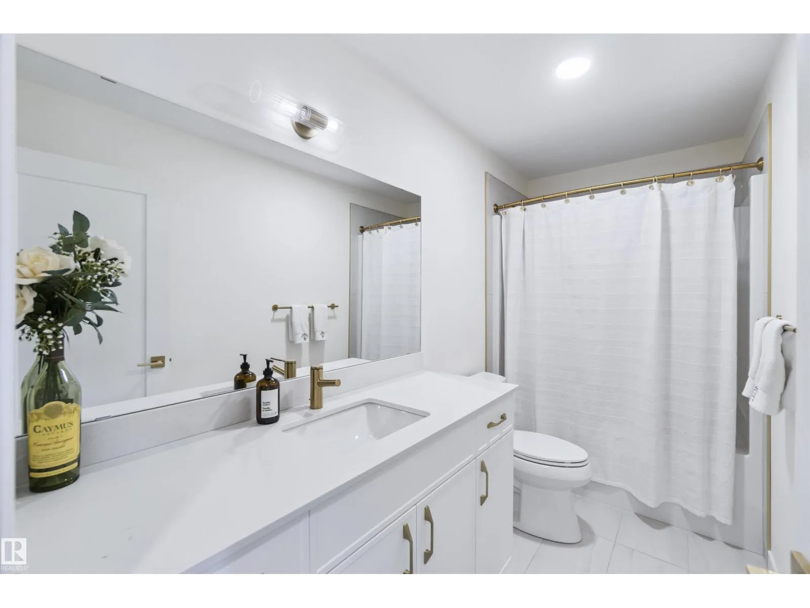3233 KULAY WY SW