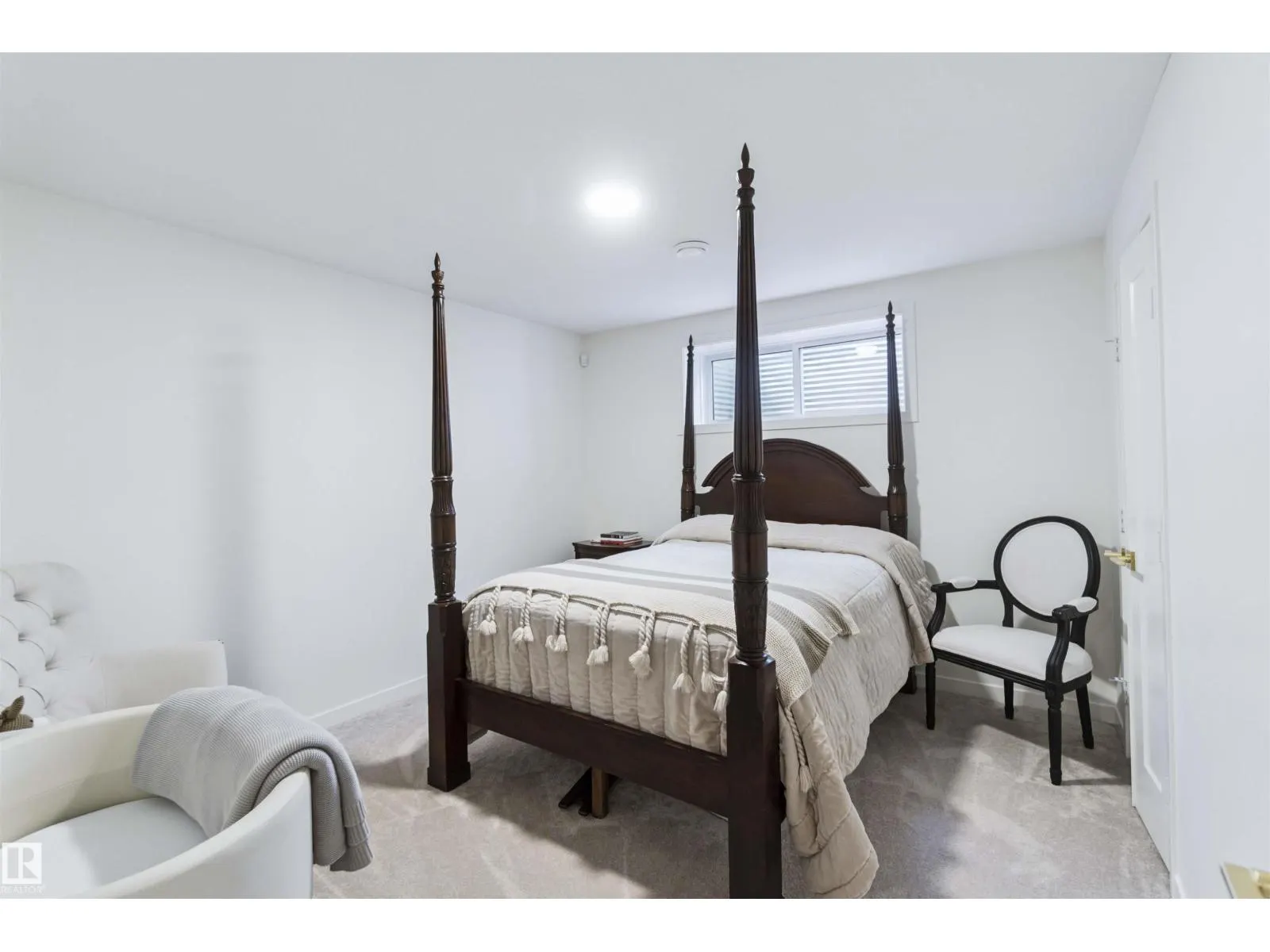 3233 KULAY WY SW