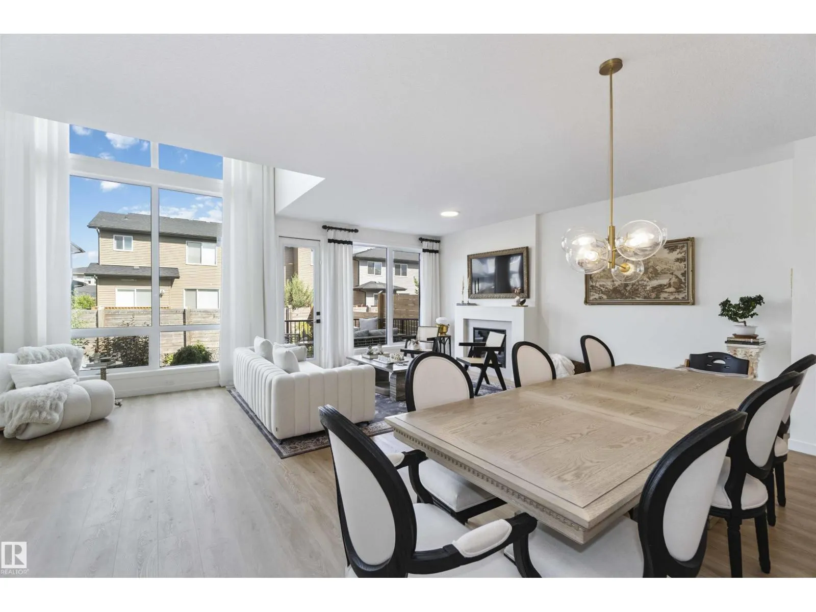 3233 KULAY WY SW