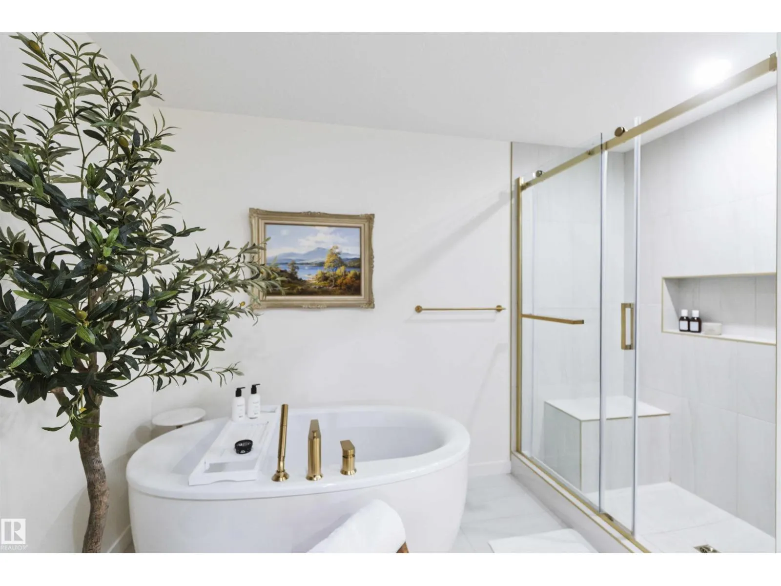 3233 KULAY WY SW