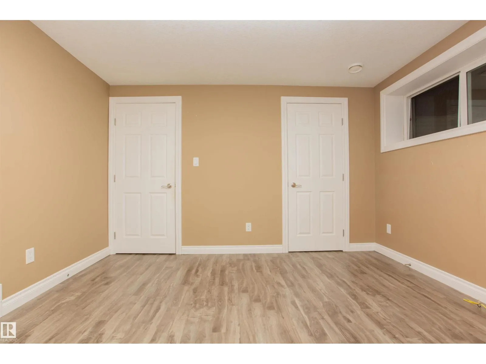 11213 125 ST NW