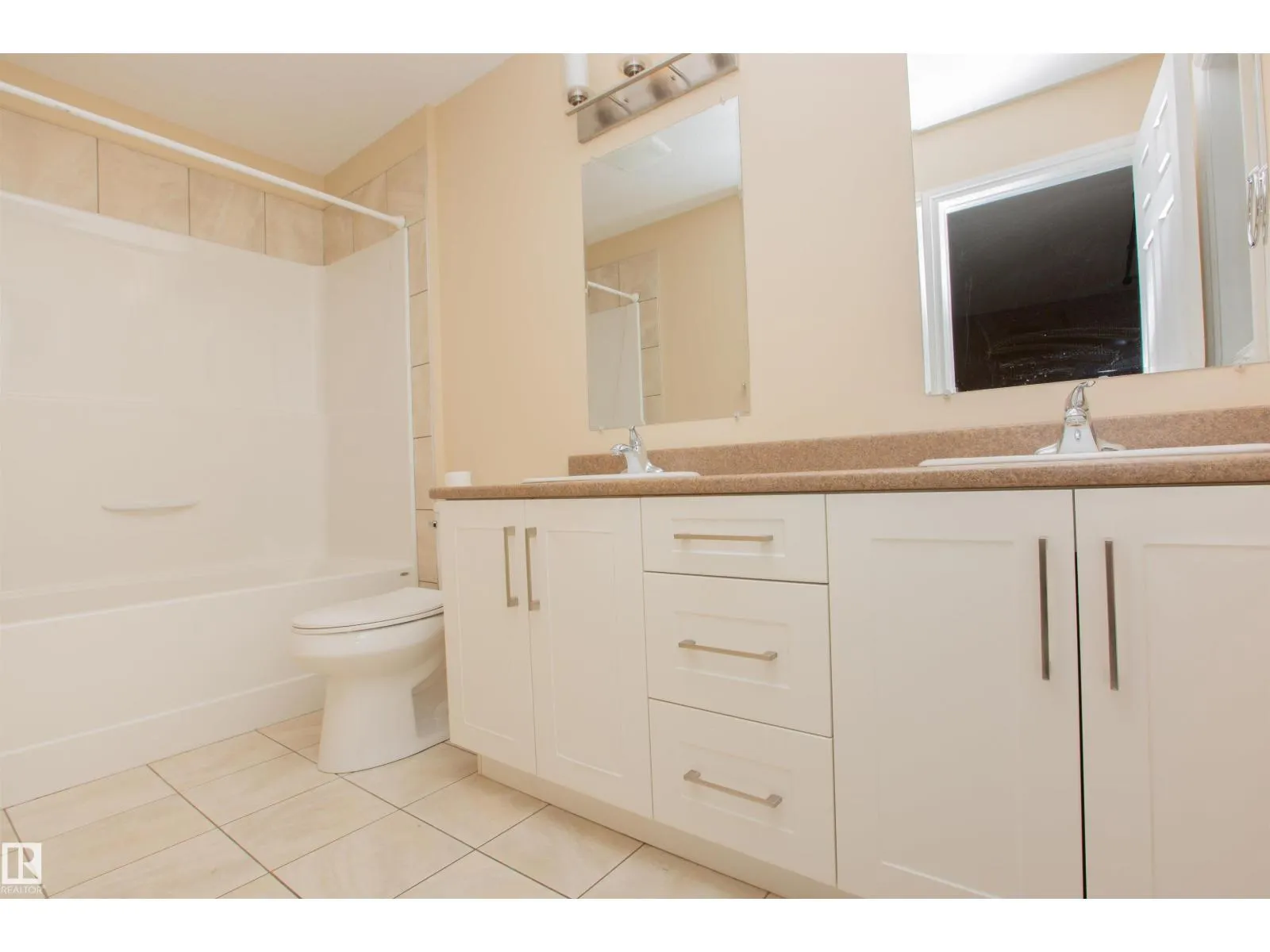 11213 125 ST NW