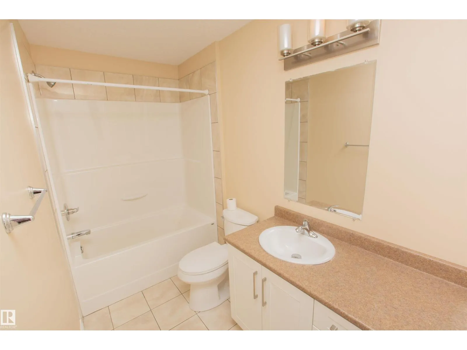 11213 125 ST NW