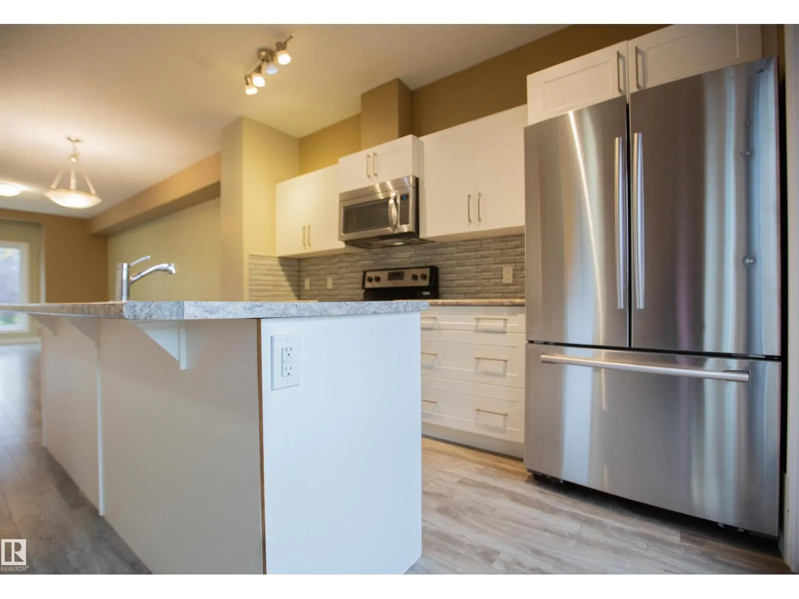 11213 125 ST NW