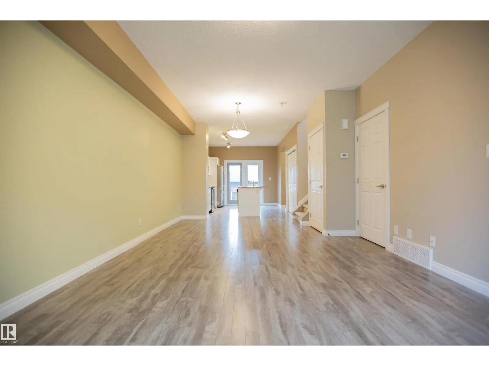 11213 125 ST NW