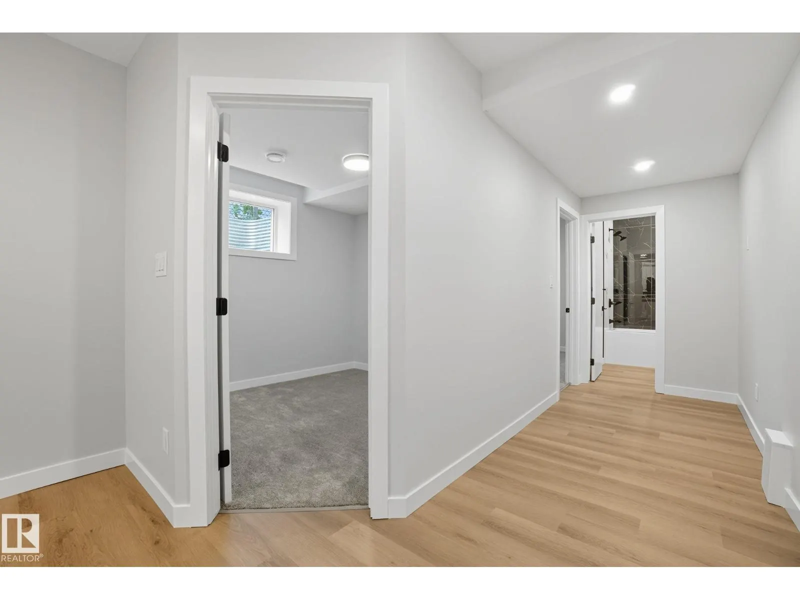 9009 153 ST NW